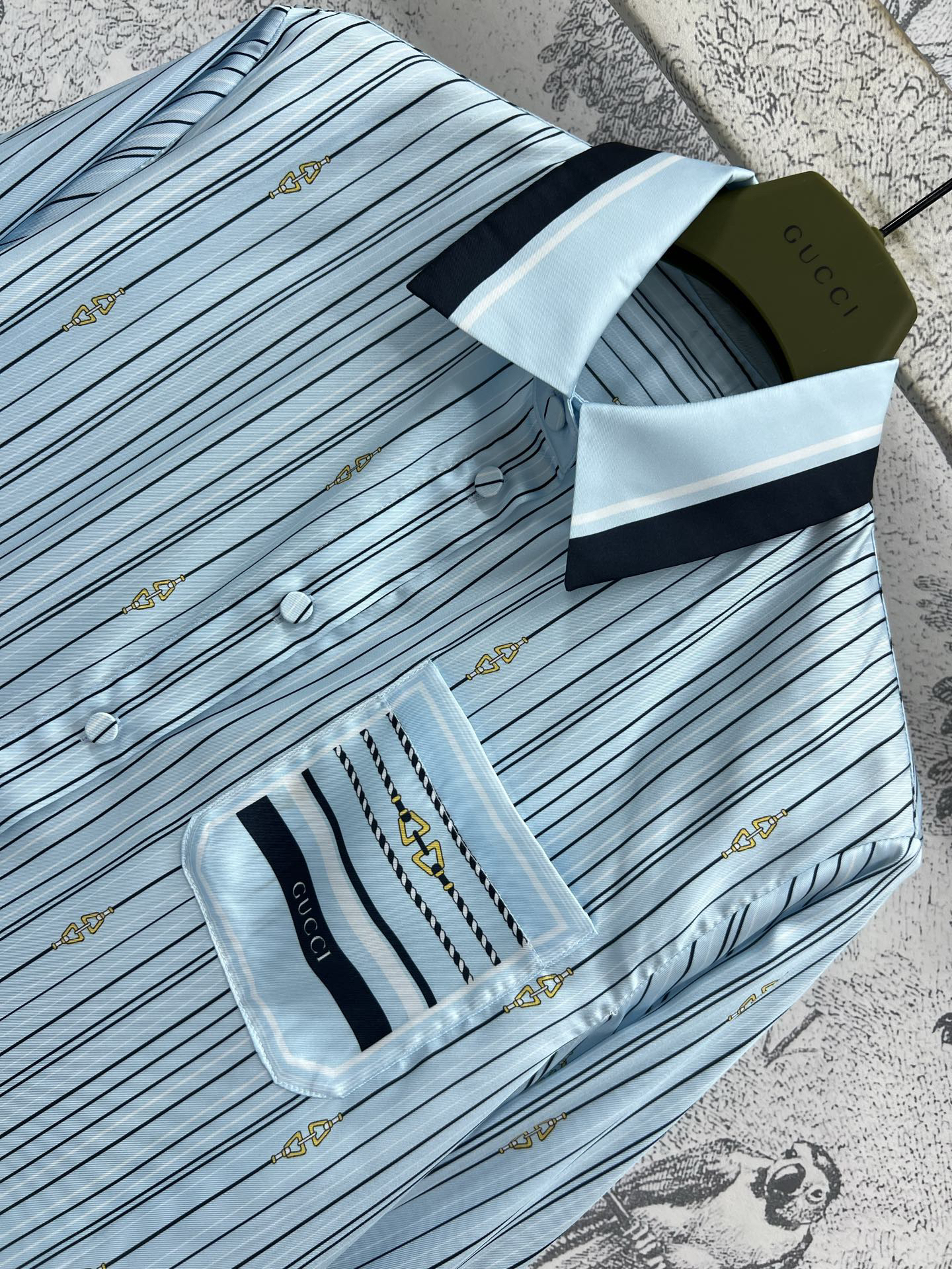 GUCC25SS Striped Saddle Button Pattern Lapel Shirt