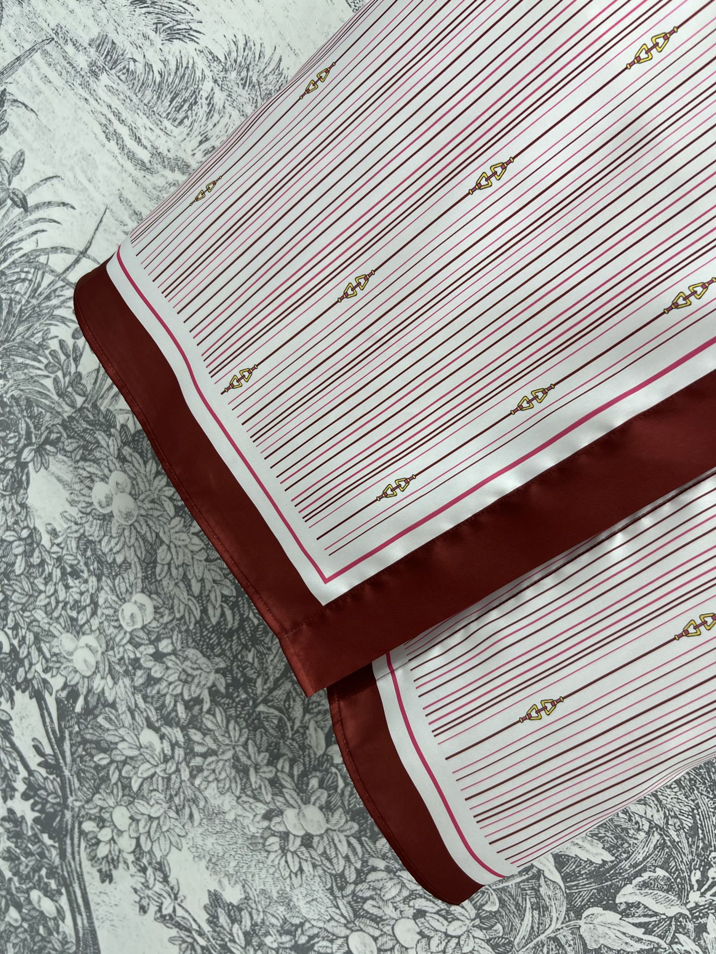 GUCC25SS Striped Saddle Button Pattern Half Skirt