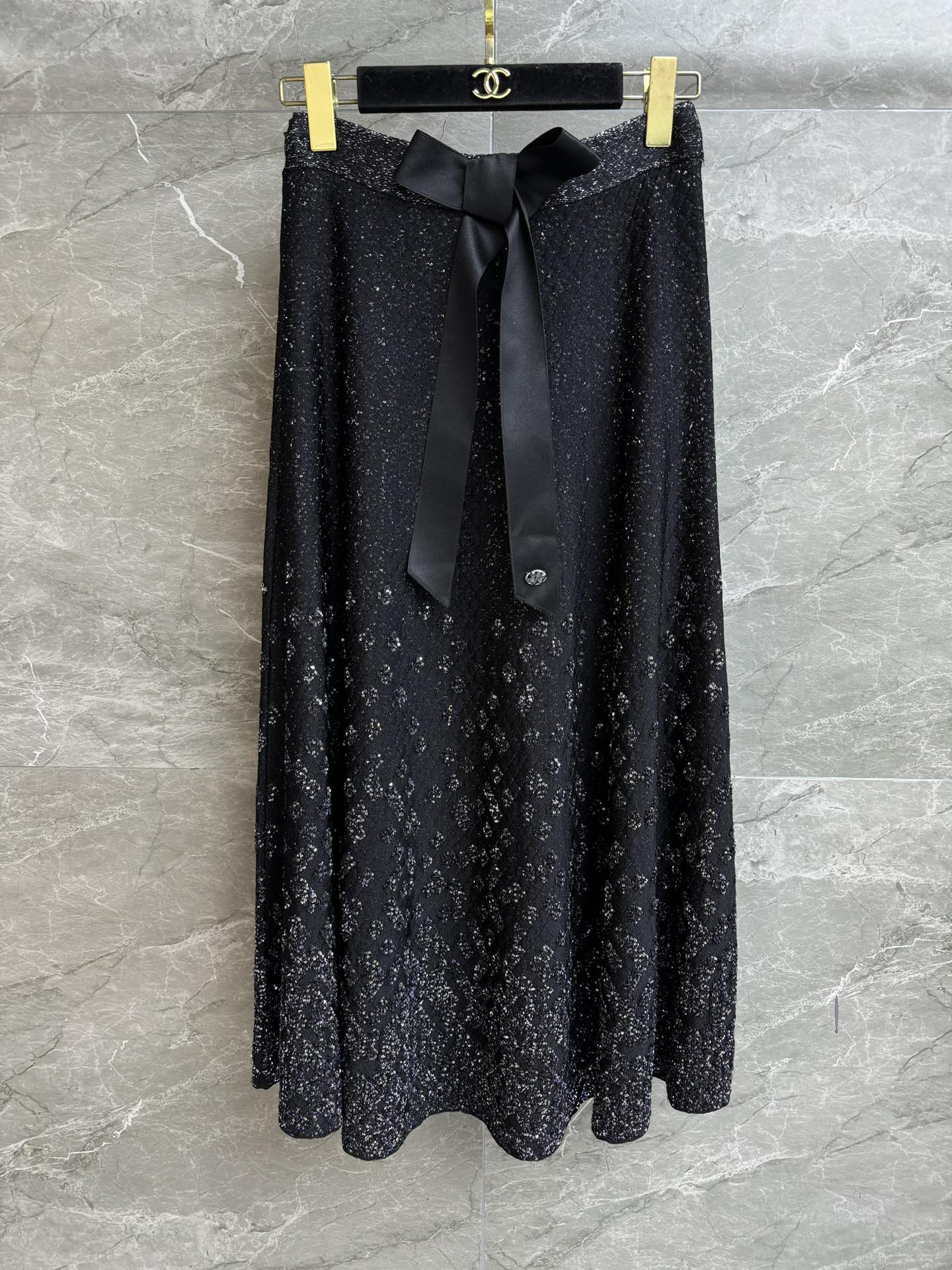 CHANE25SS bow sequin half skirt