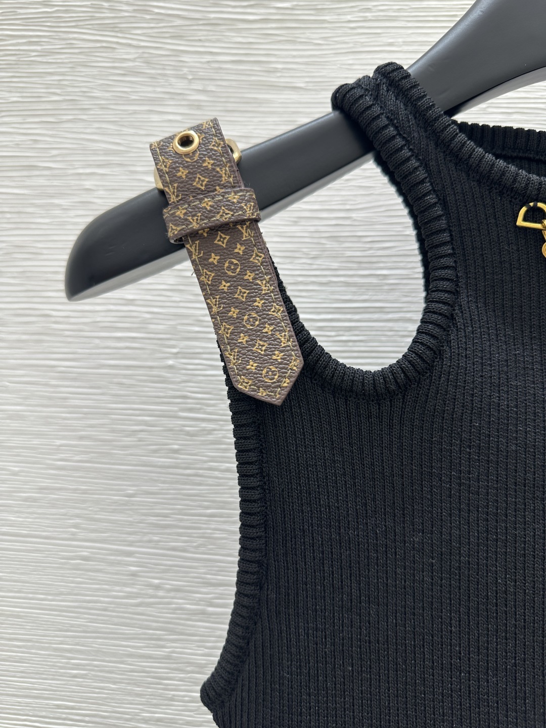 LU25SS round neck chain knit dress