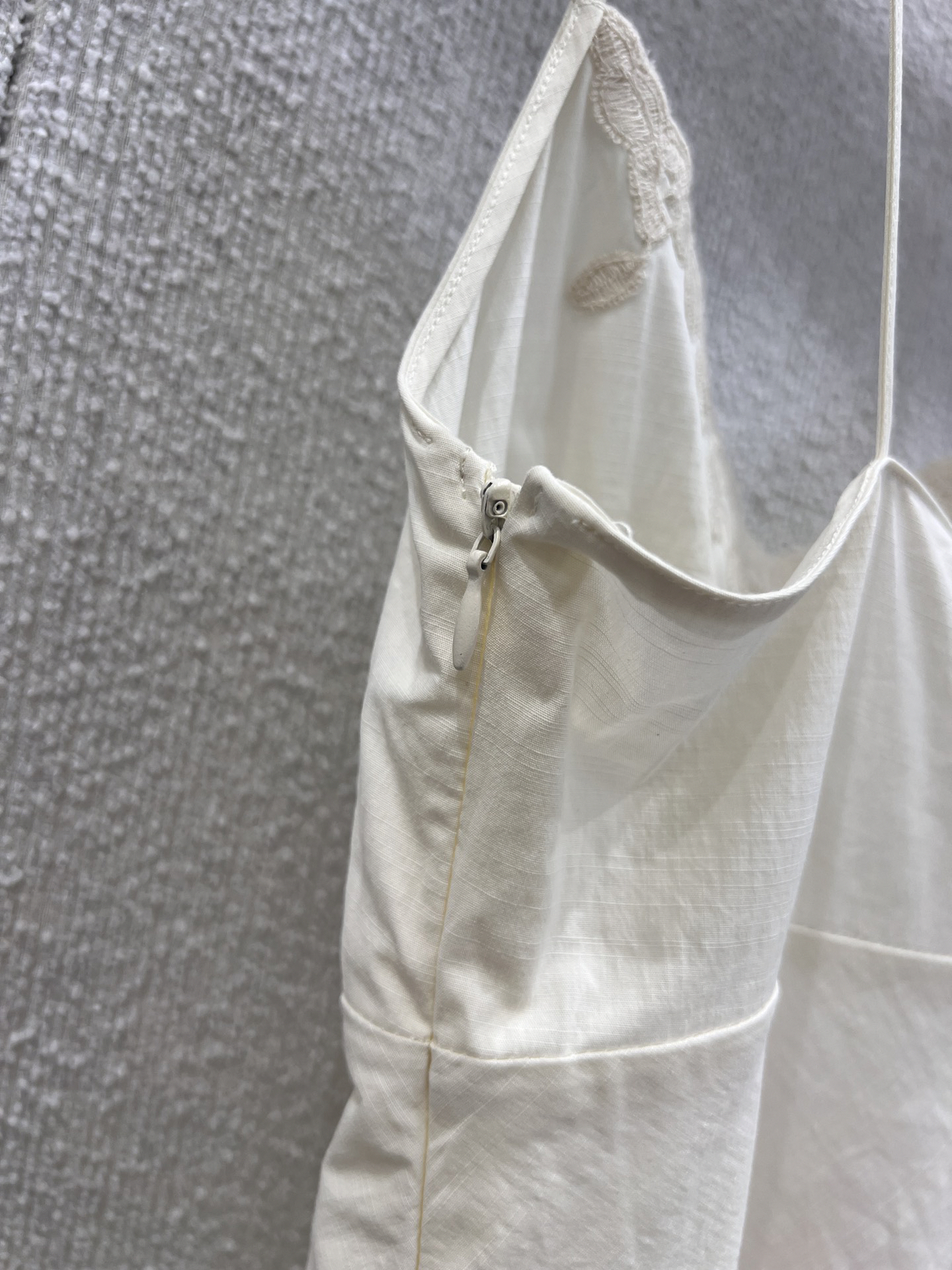 MIU25SS Ivory Embroidered Waist-Closing Long Halter Dress