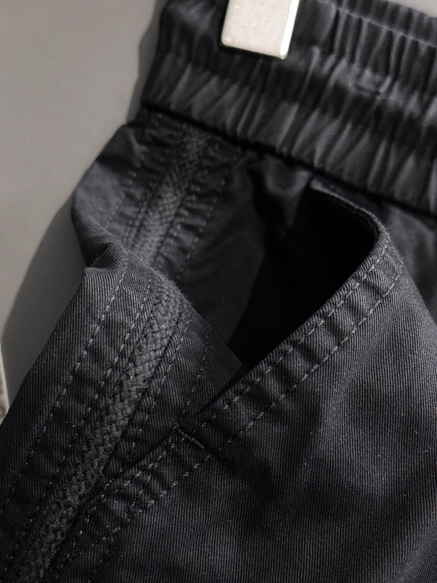 GG casual pants