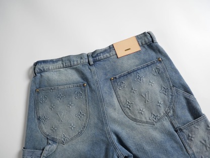 1V Denim shorts