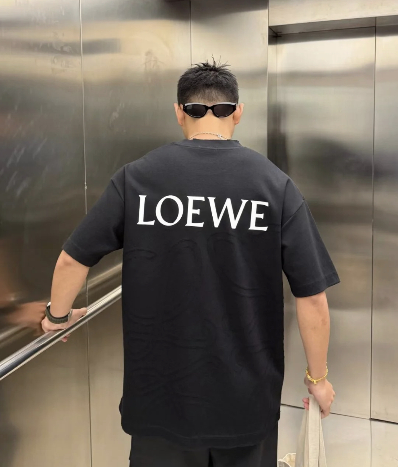LEW Embroidered large logo T-shirt on the back