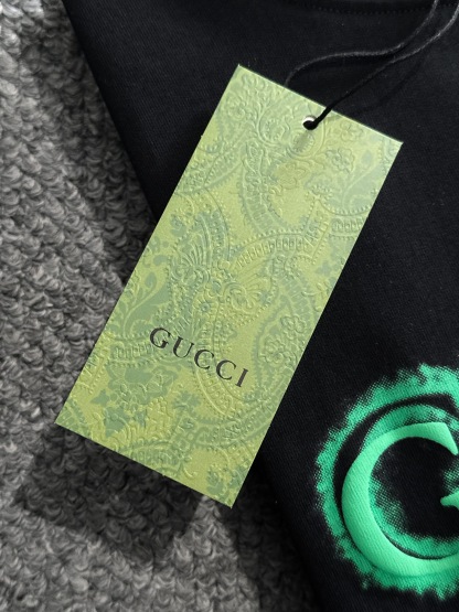 GG Fluorescent Double C Large Logo Short sleeved T-shirt