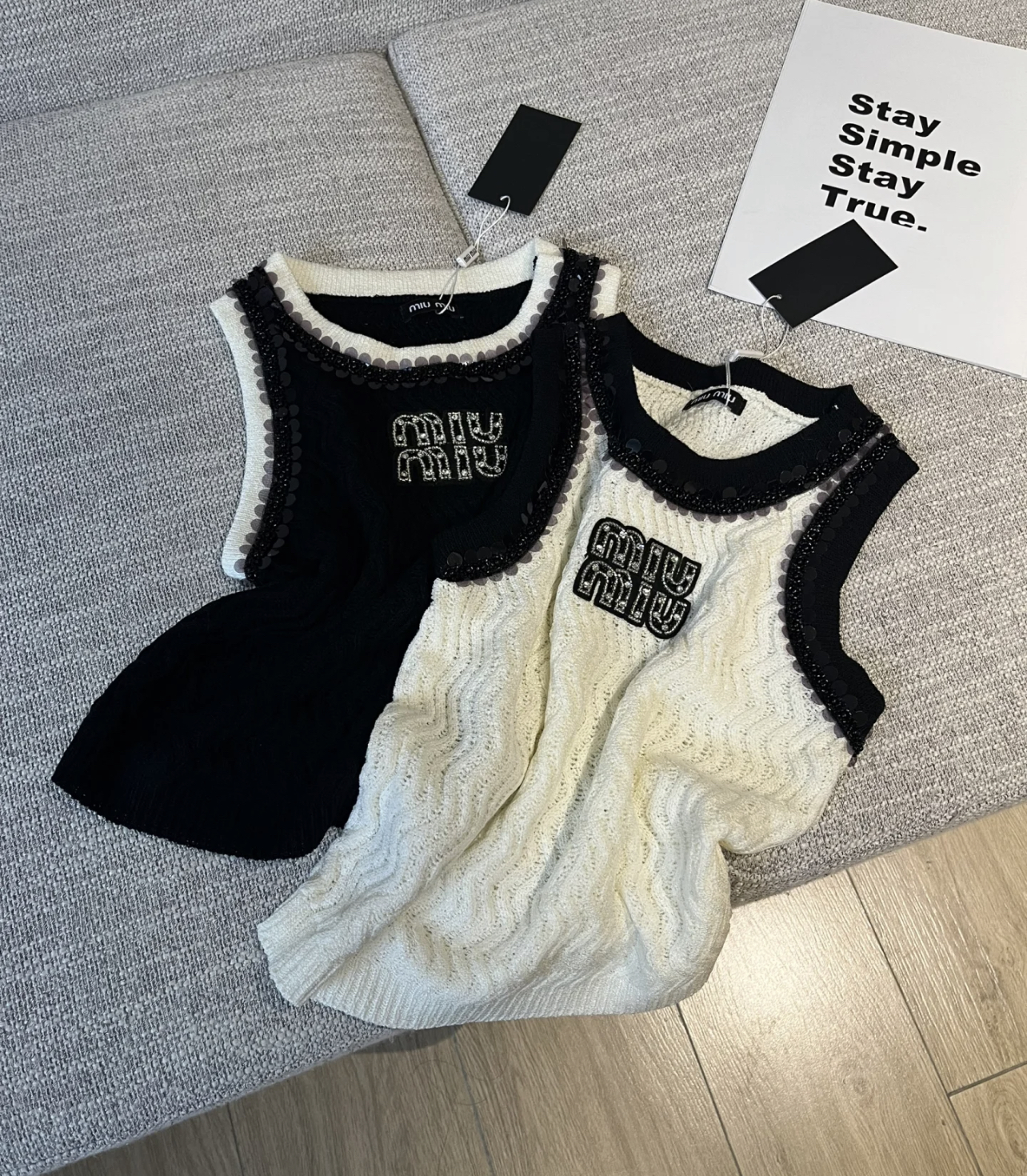 MM Collar sequin vest