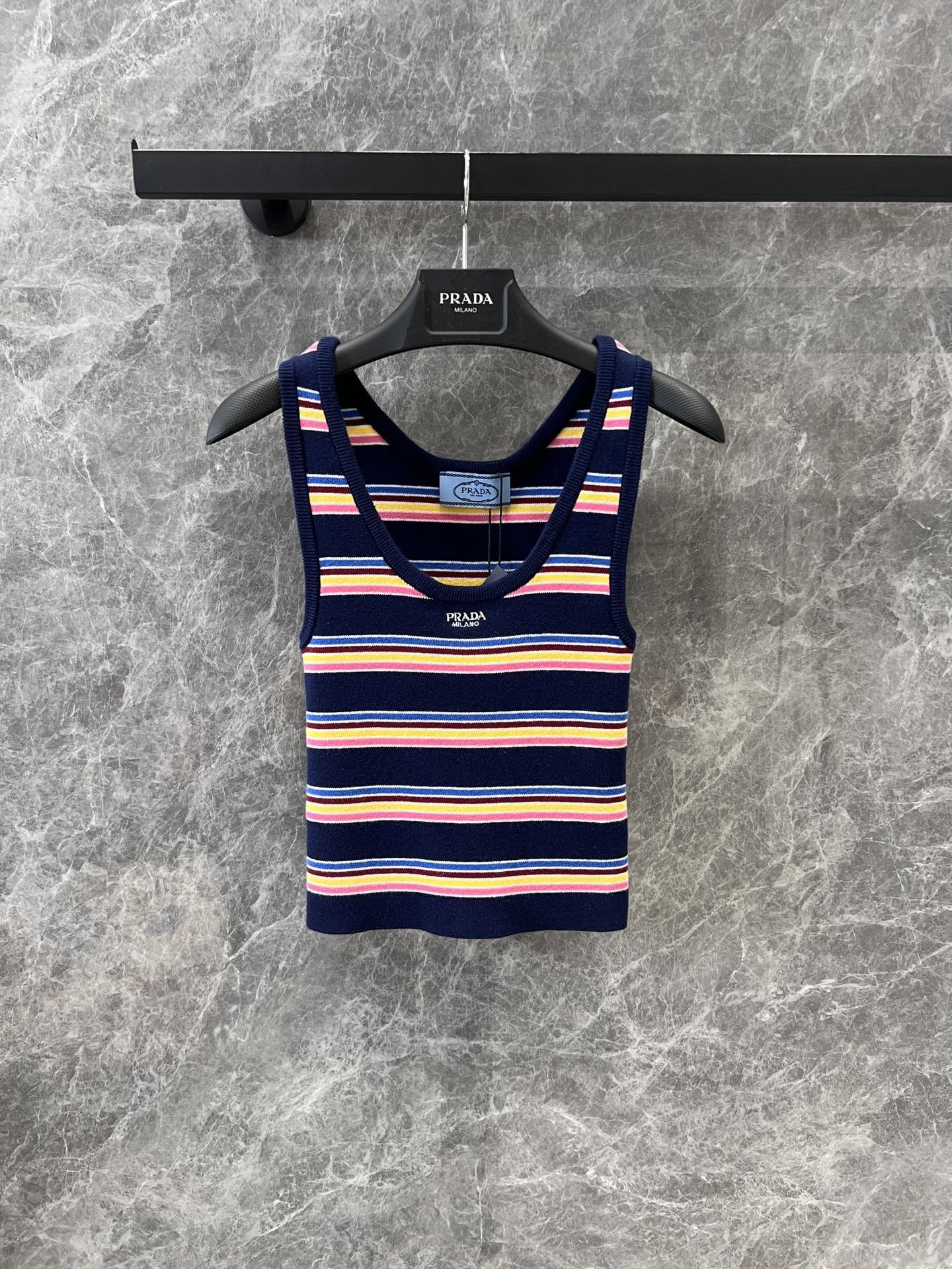 PLD V-neck color stripe knitted sling