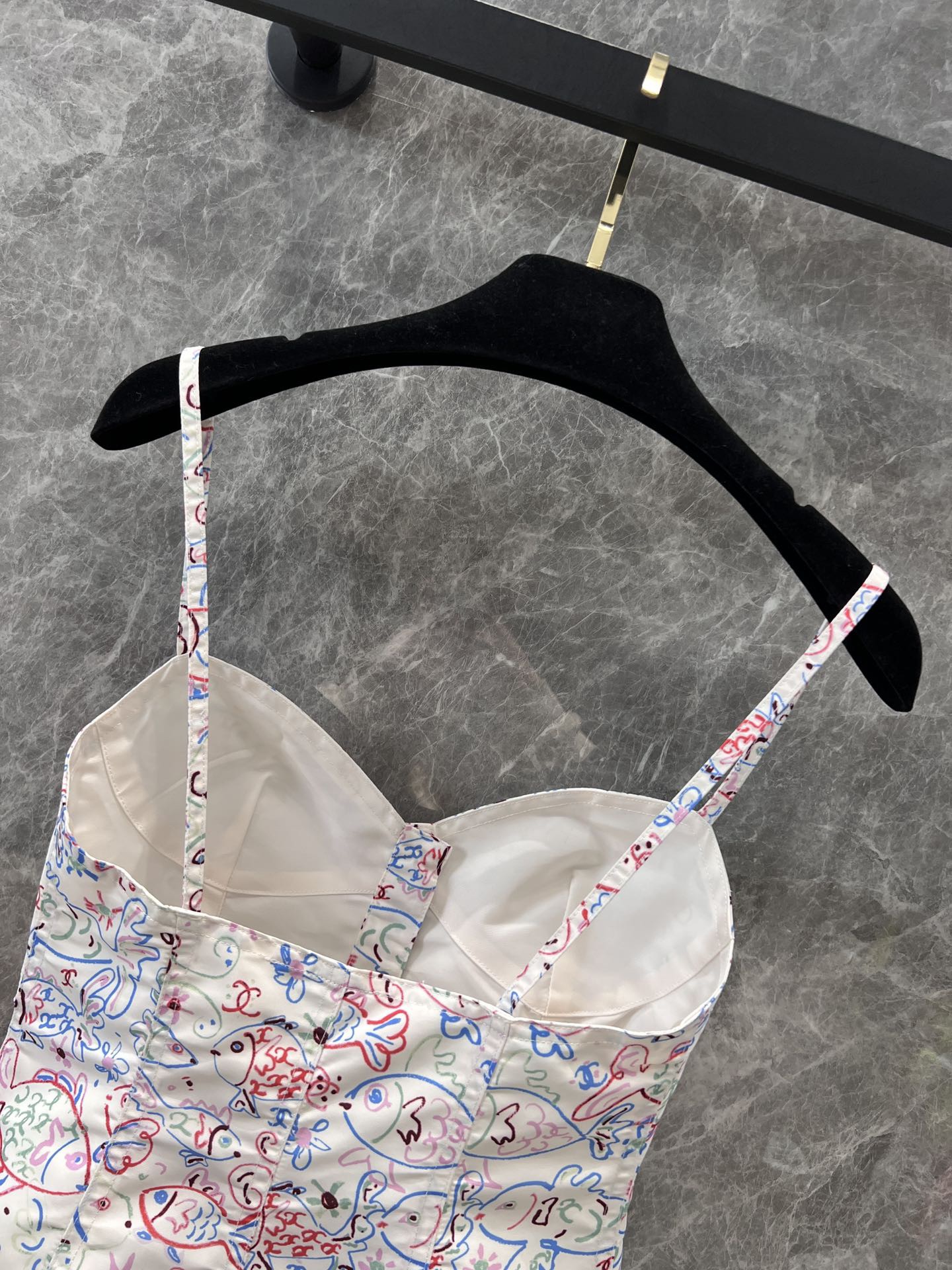 XX Full printed graffiti camisole