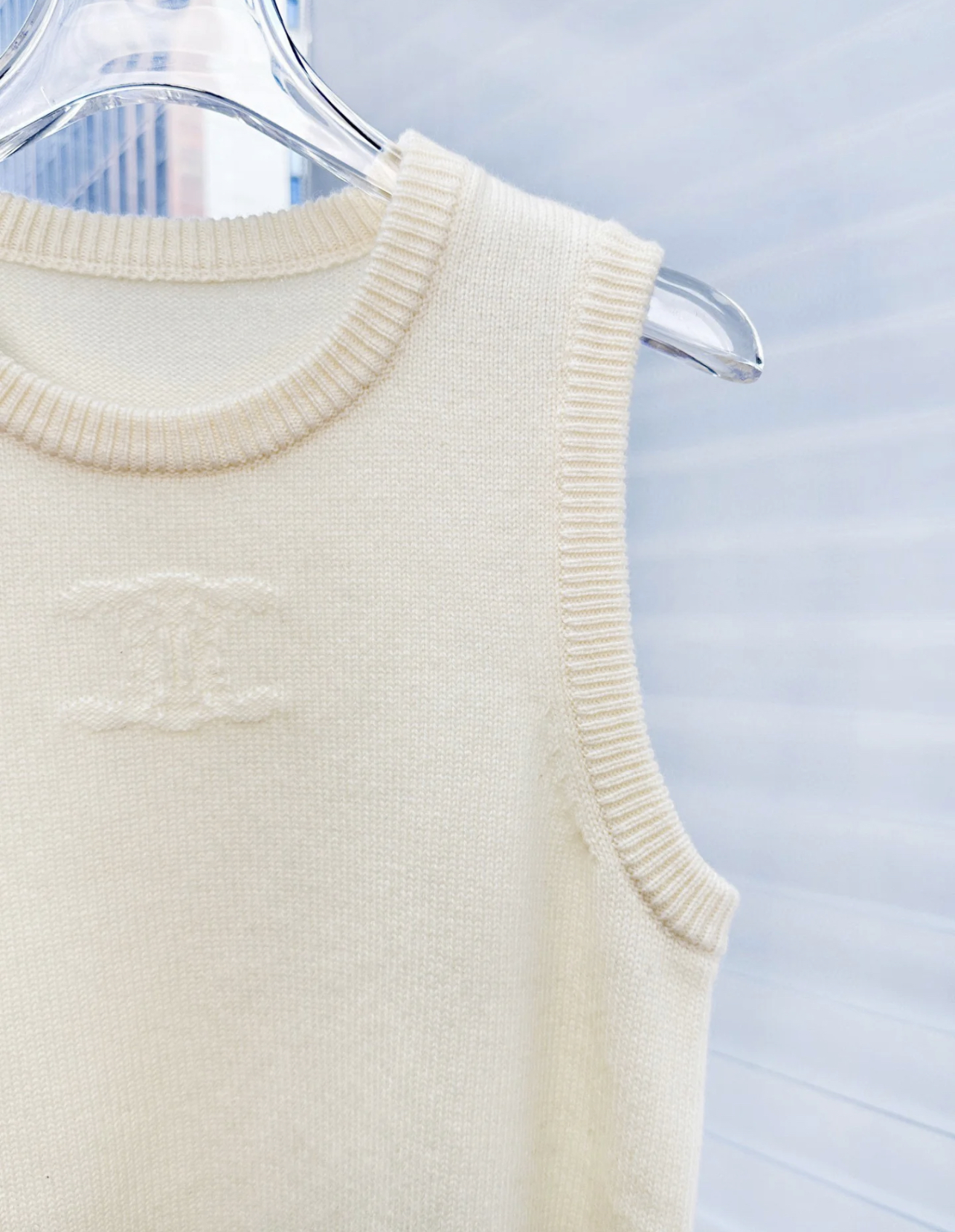 SL Solid color knitted vest