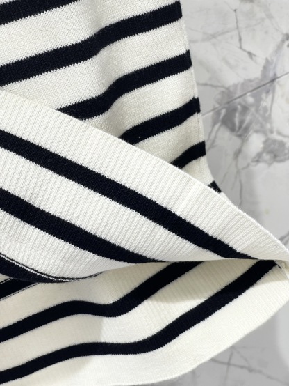 CLIN 25SS Tank tops