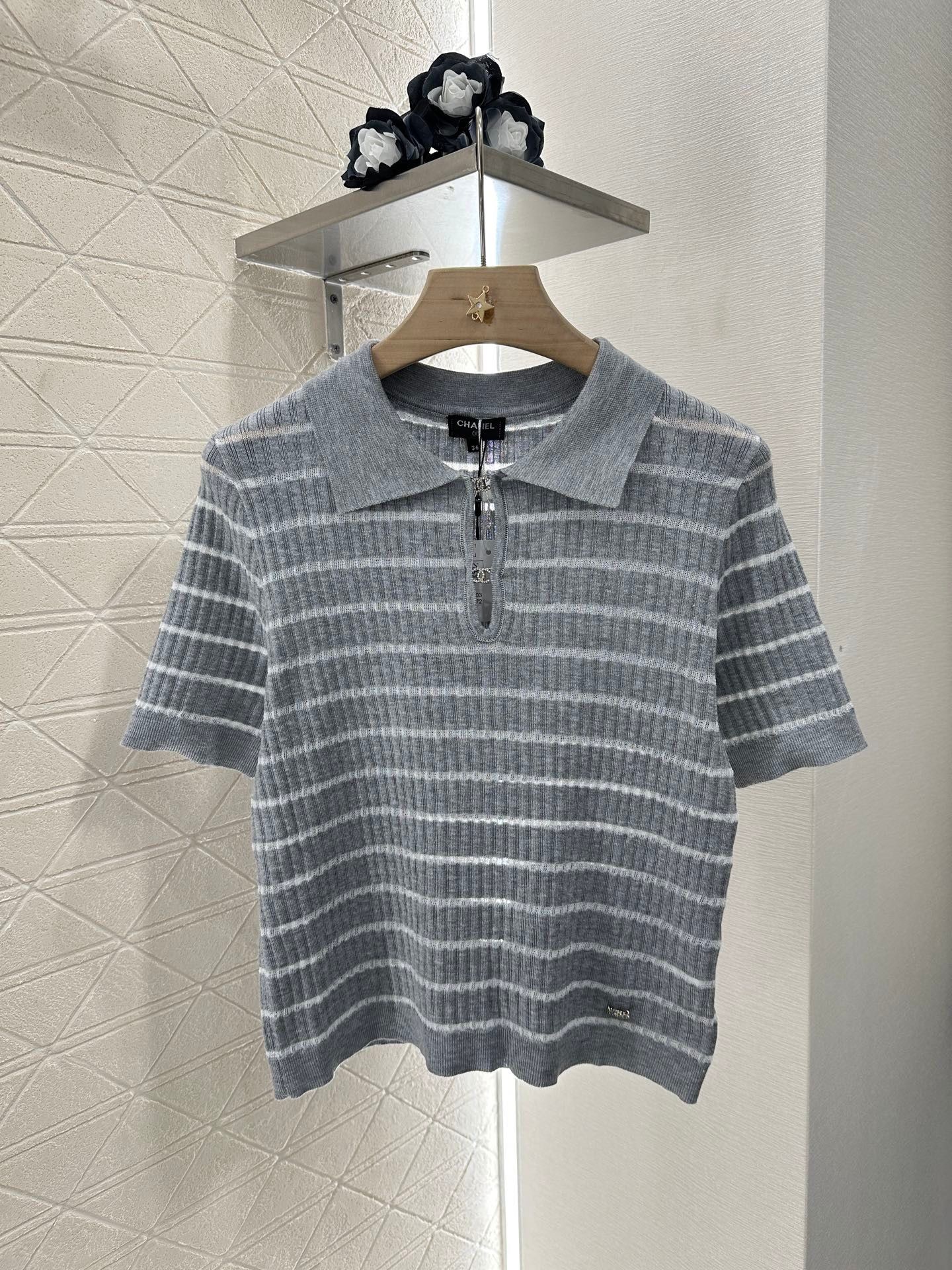 CHAN 25SS Hollow striped knitted short sleeved shirt