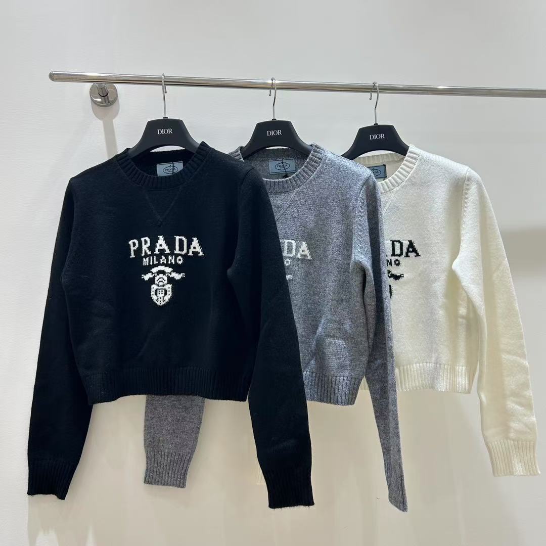PRD Lettering Logo Pullover