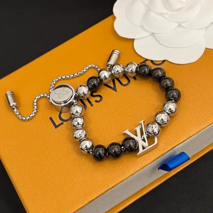Women‘s Fashion High-End Letter Bracelet