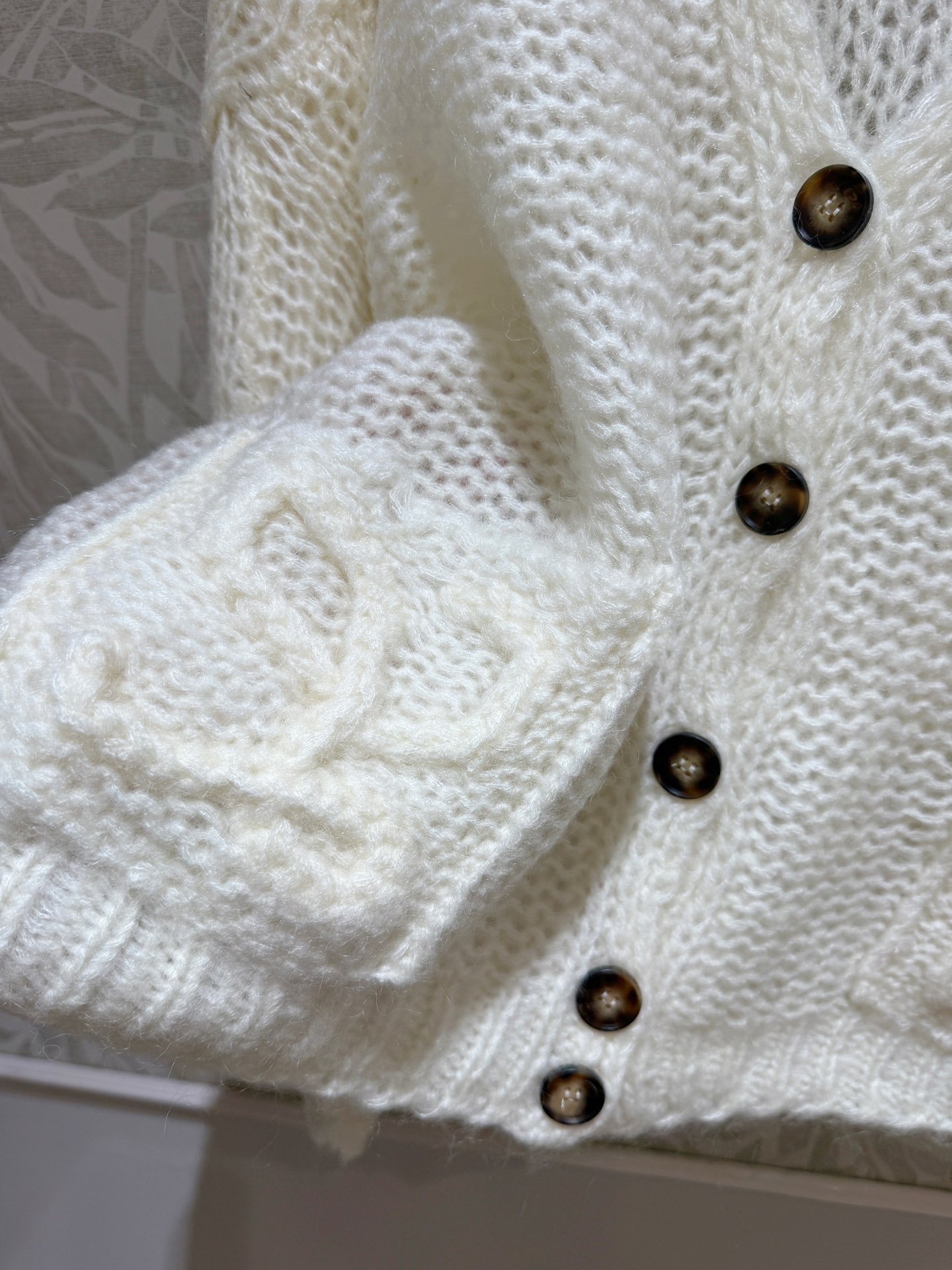 LEW Hollow-out knitted cardigan