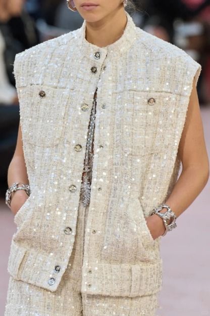 CHANE25SS Woven Plaid Vest