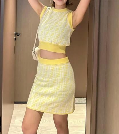 FEND25SS Spring/Summer Colour Blocking Set