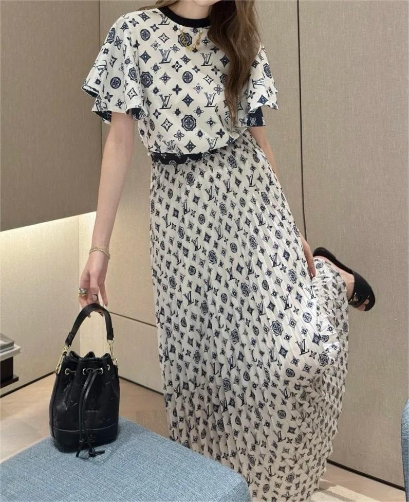 Louis Vuit25SS Bat Trimmed Design Vintage Short Sleeve T-Shirt