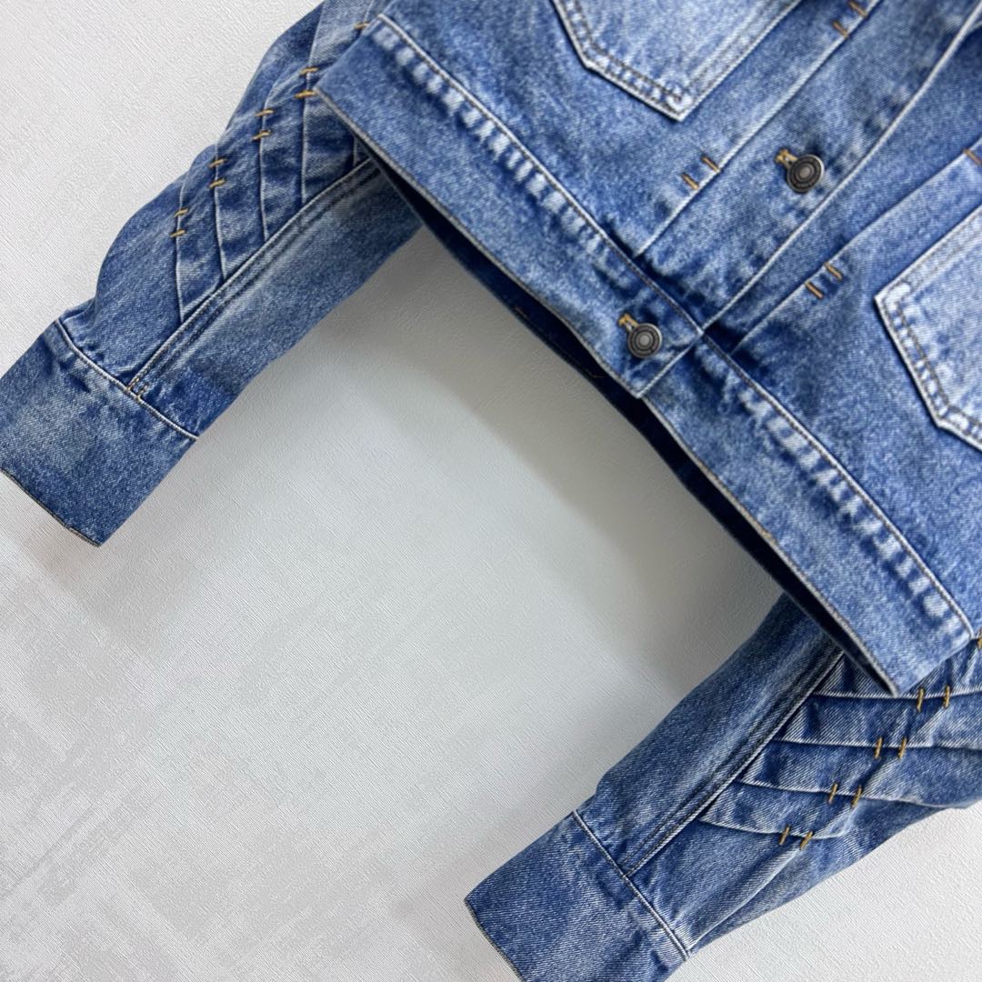 DIA 25SS Short silhouette denim jacket