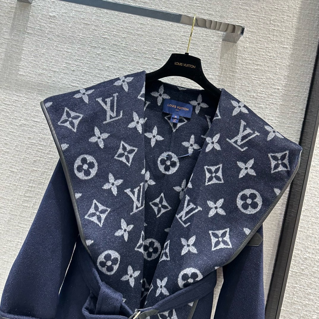 1V 25SS Full printed wrap style hooded woolen windbreaker