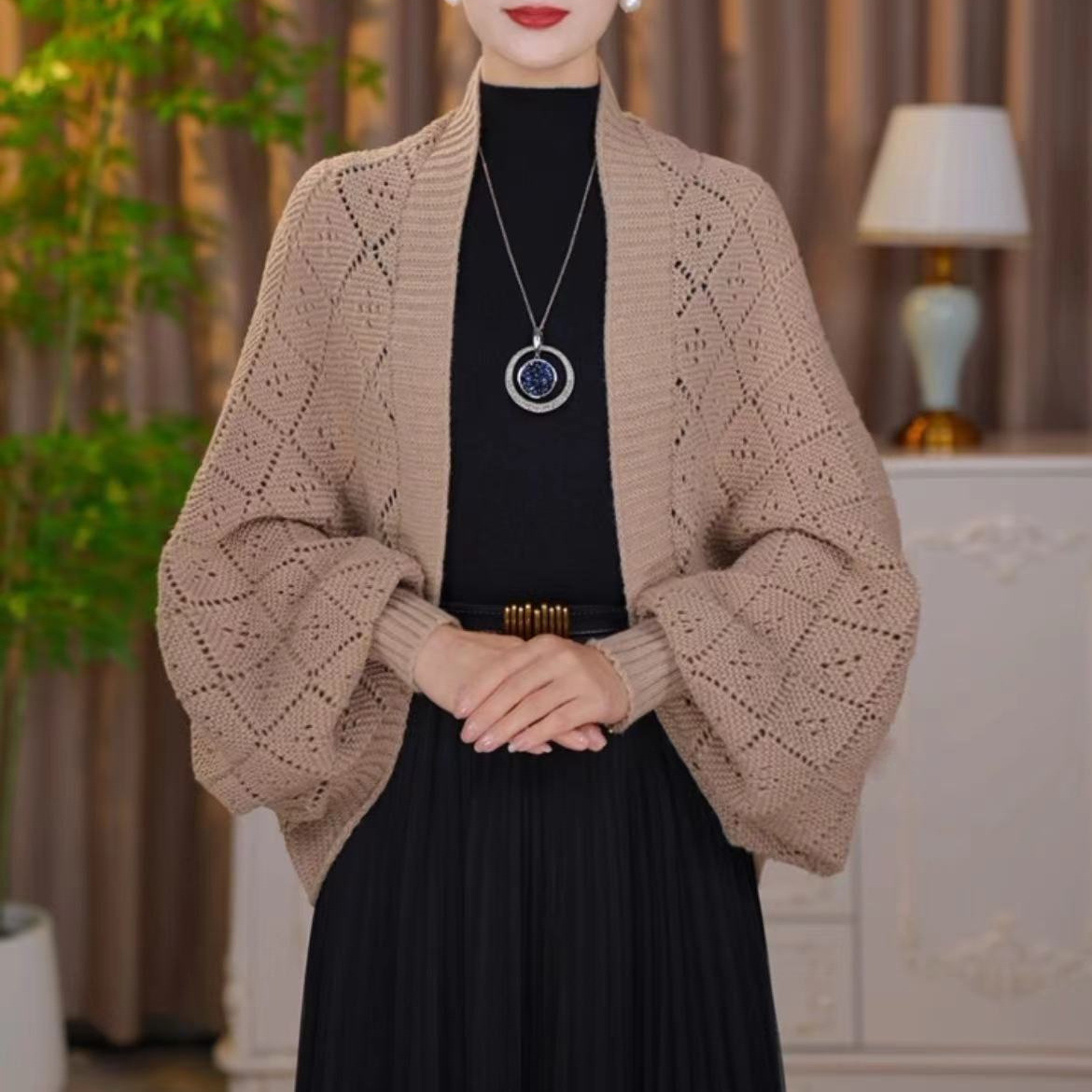 【เสื้อใส่ได้หลายสไตล์】เสื้อคลุมถักลายตารางแบบบสวมได้หลายแบบ แมตช์ง่าย