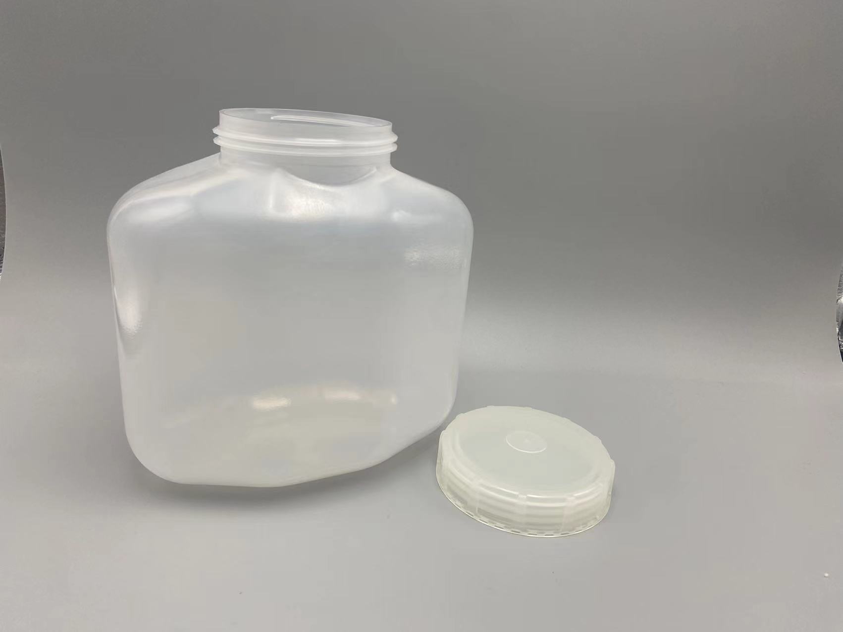 157x96x164mm in Size 1500ml Centrifgal Bottle-乐朴医疗