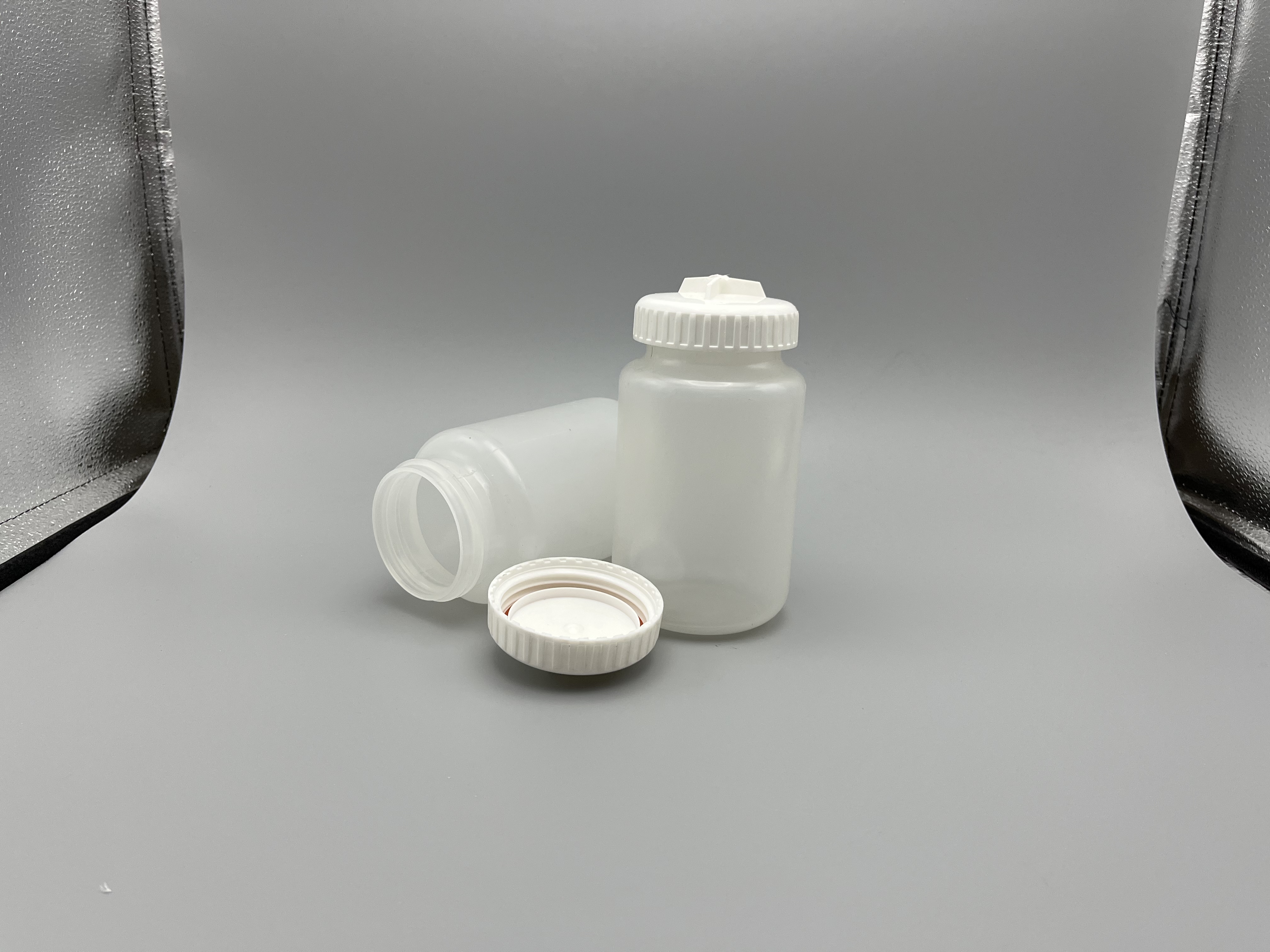 79.5x147.5mm in Size 500ml Low-Speed Centrifgal Bottle-乐朴医疗