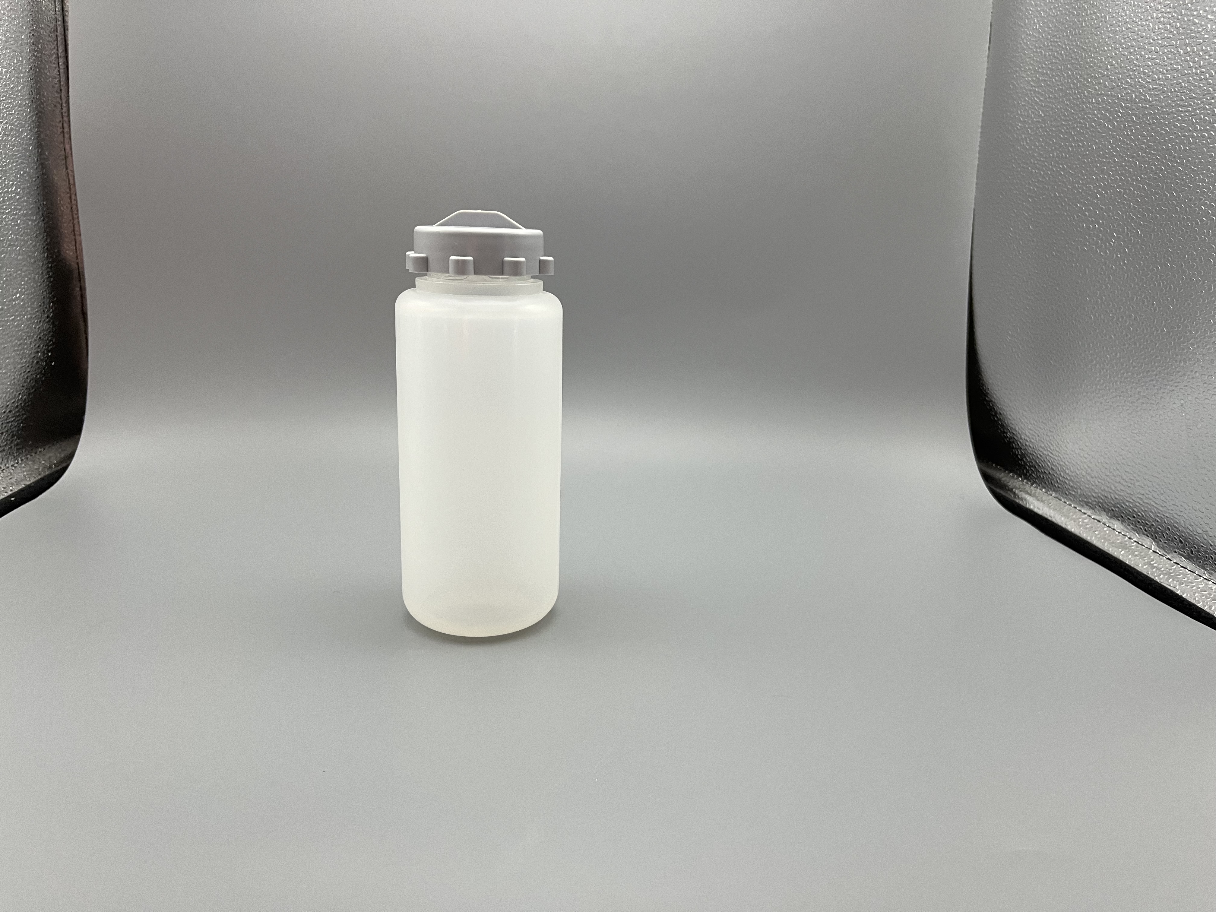 69.5x175mm in Size 500ml High-Speed Centrifgal Bottle-乐朴医疗