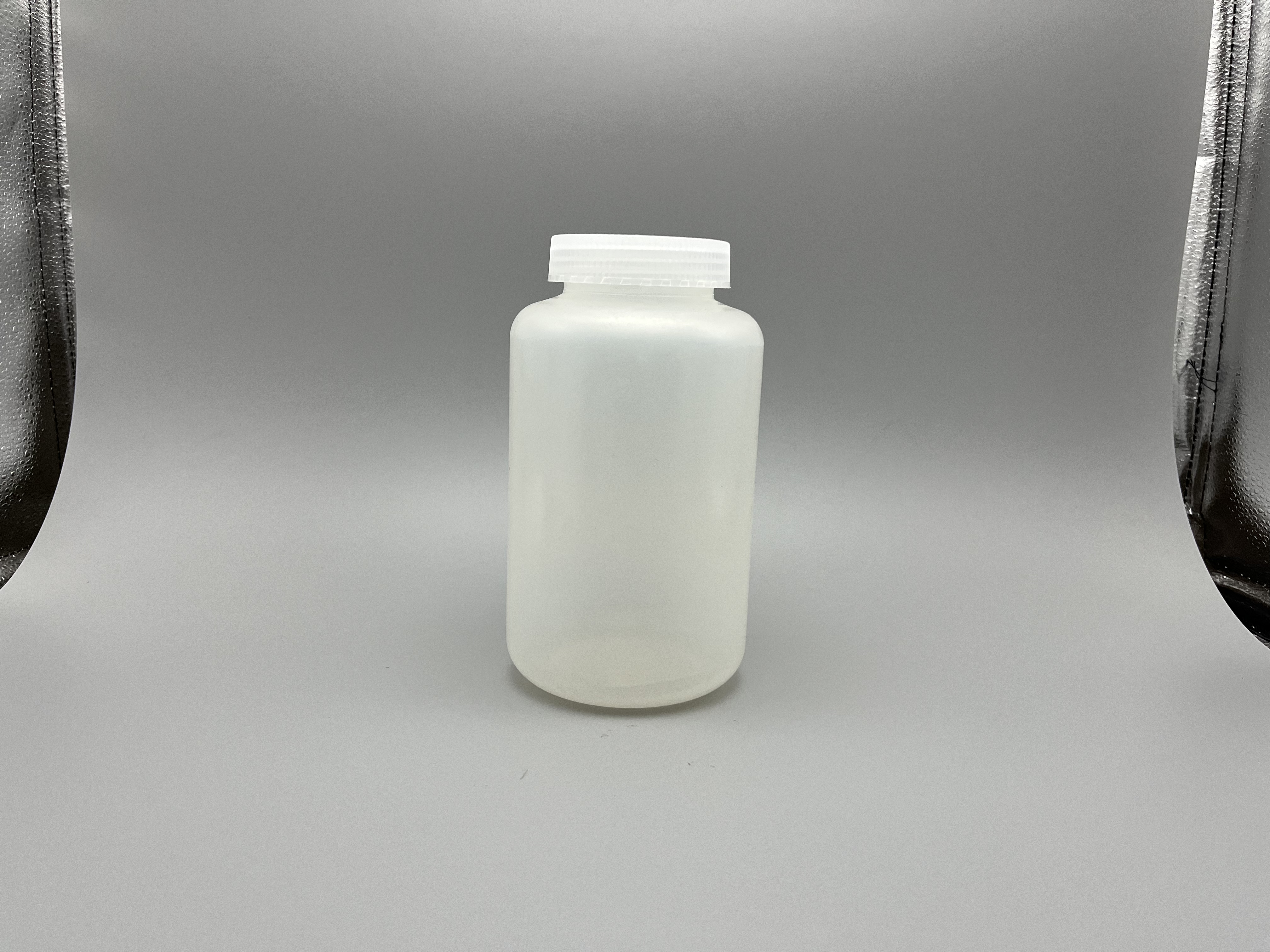97x172mm in Size 1000ml Low-Speed Centrifgal Bottle-乐朴医疗