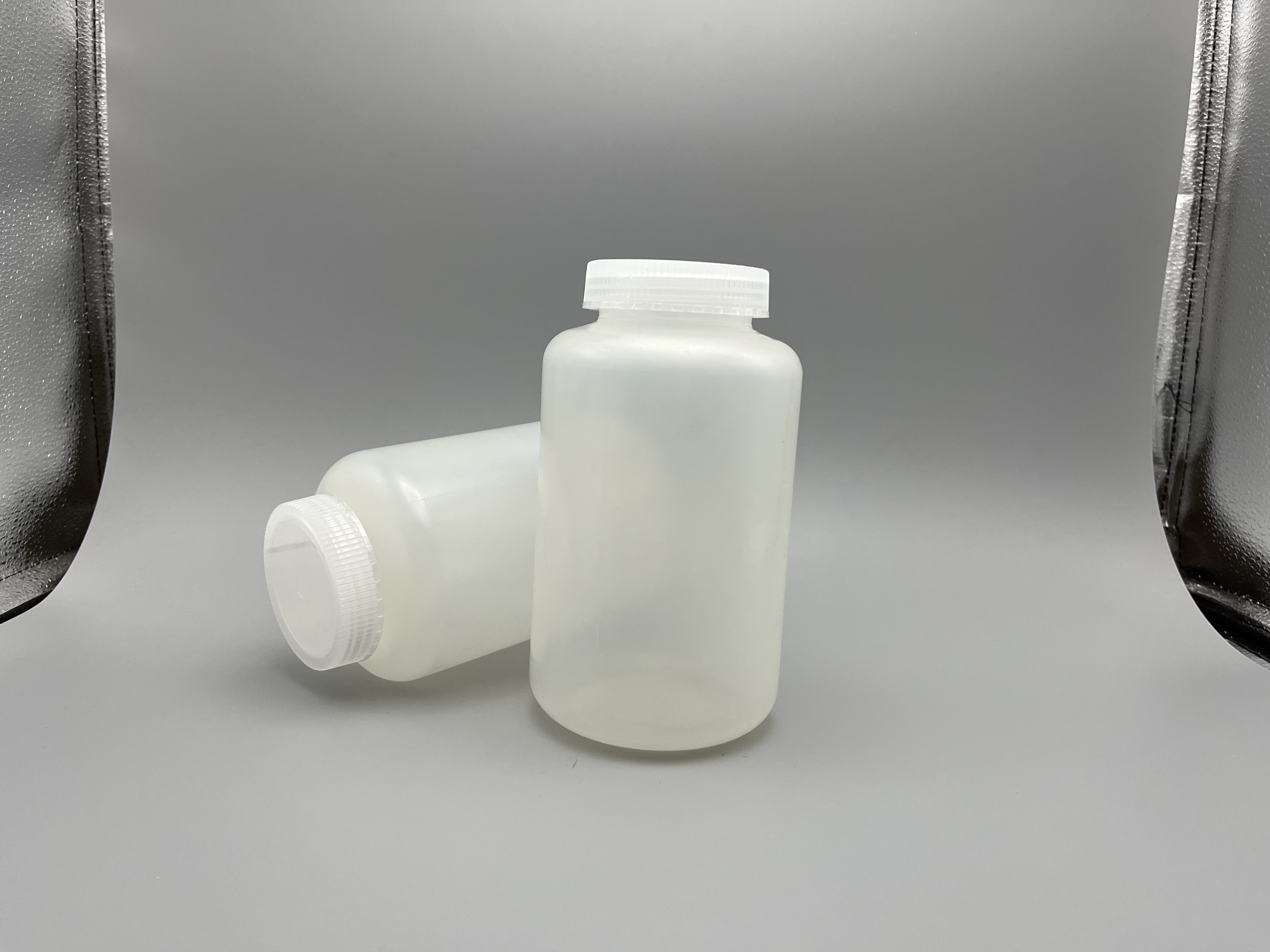 97x172mm in Size 1000ml Low-Speed Centrifgal Bottle-乐朴医疗