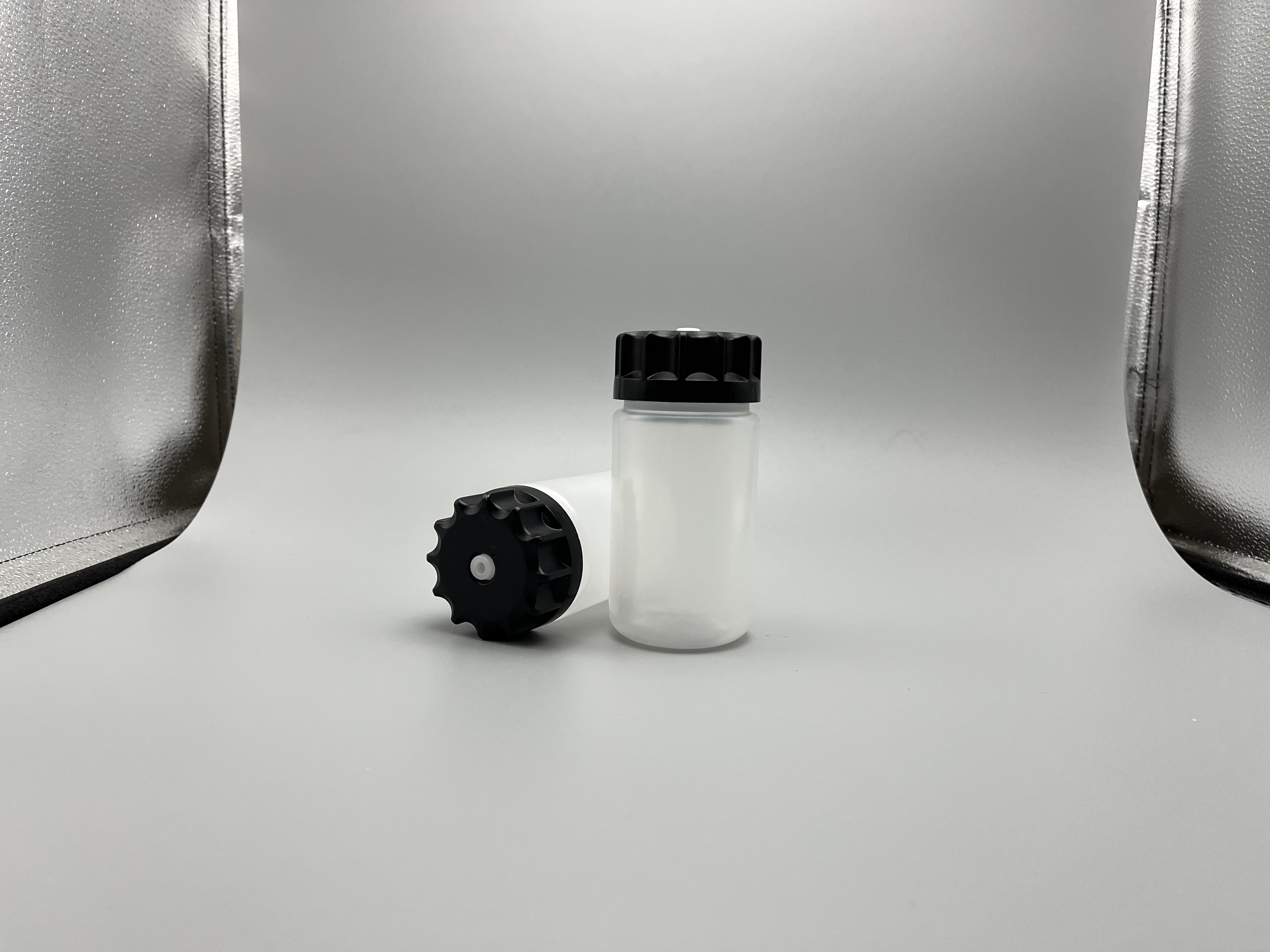 61x130mm in Size 250ml High-Speed Centrifgal Bottle-乐朴医疗