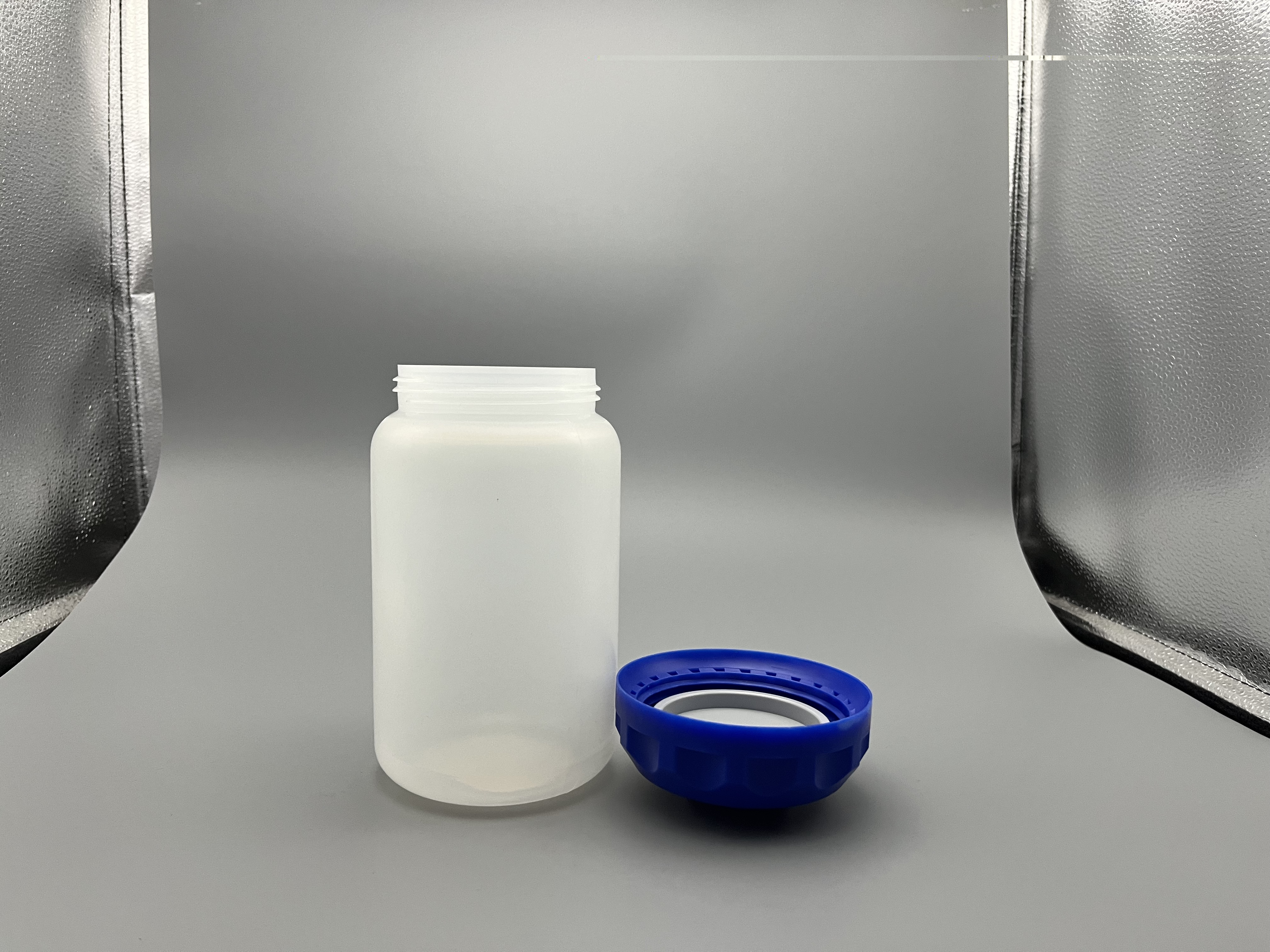 96.8x182mm in Size 1000ml High-Speed Centrifgal Bottle-乐朴医疗