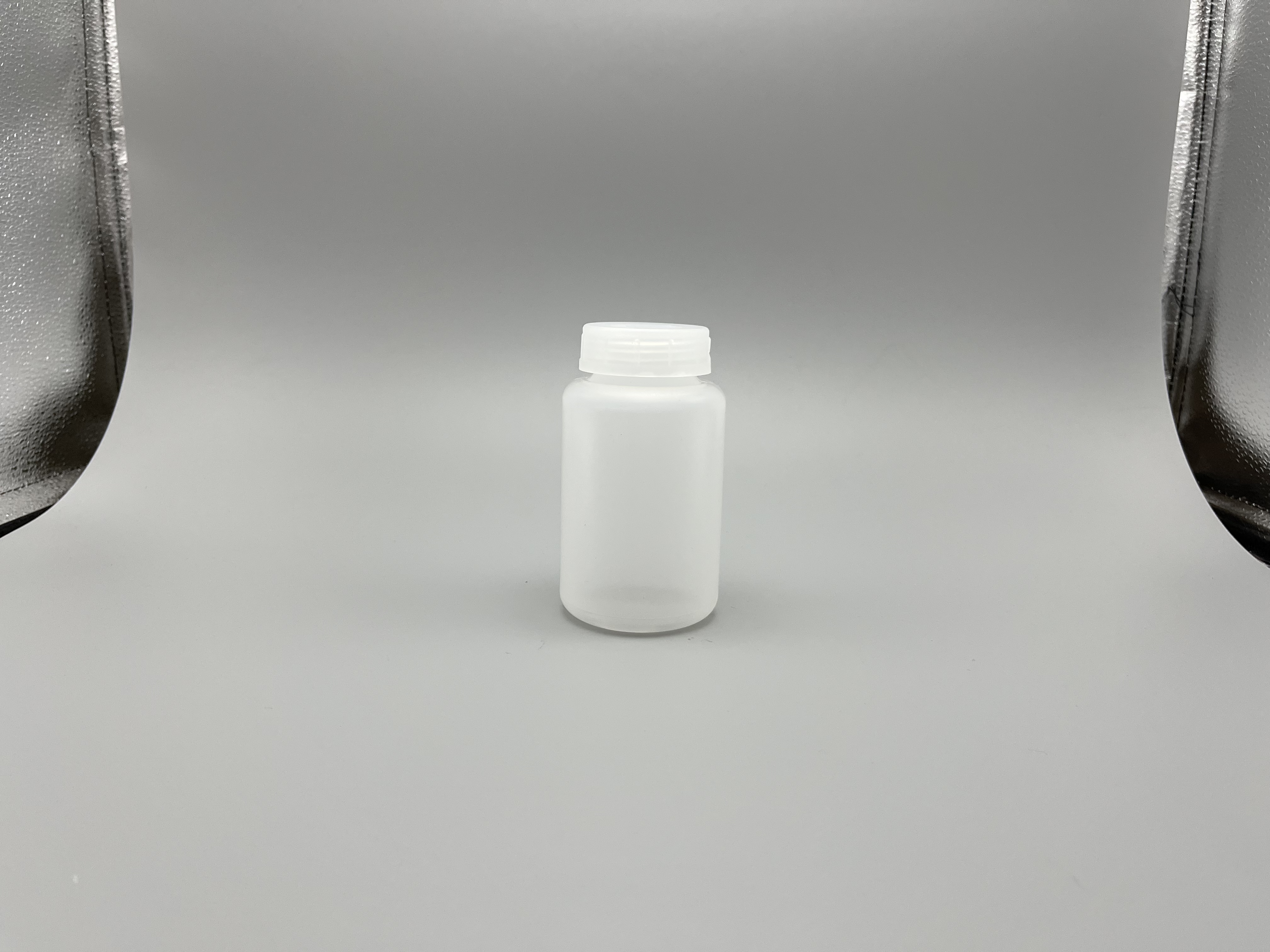 63x110mm in Size 250ml Low-Speed Centrifgal Bottle-乐朴医疗