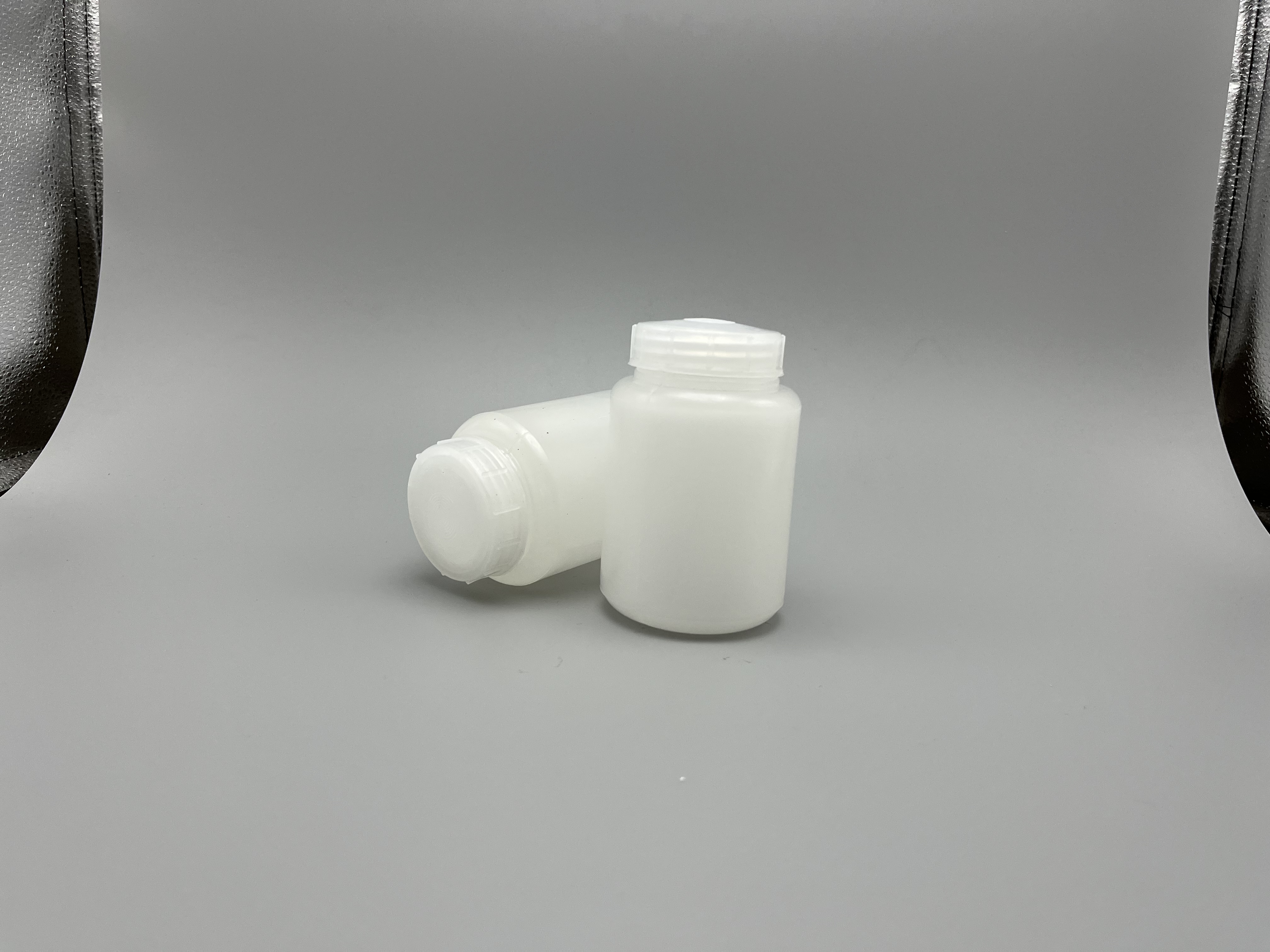 67.5x108mm in Size 250ml Low-Speed Centrifgal Bottle-乐朴医疗