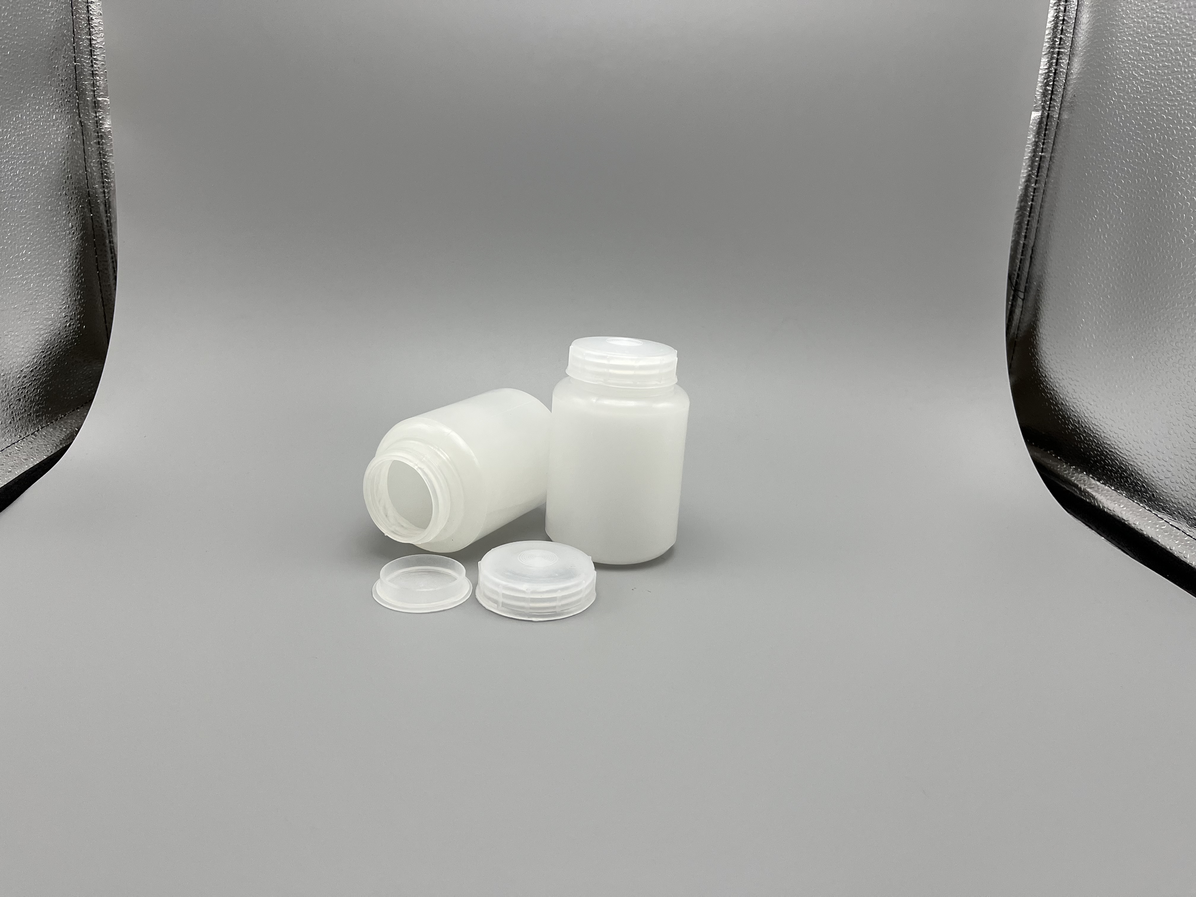 67.5x108mm in Size 250ml Low-Speed Centrifgal Bottle-乐朴医疗