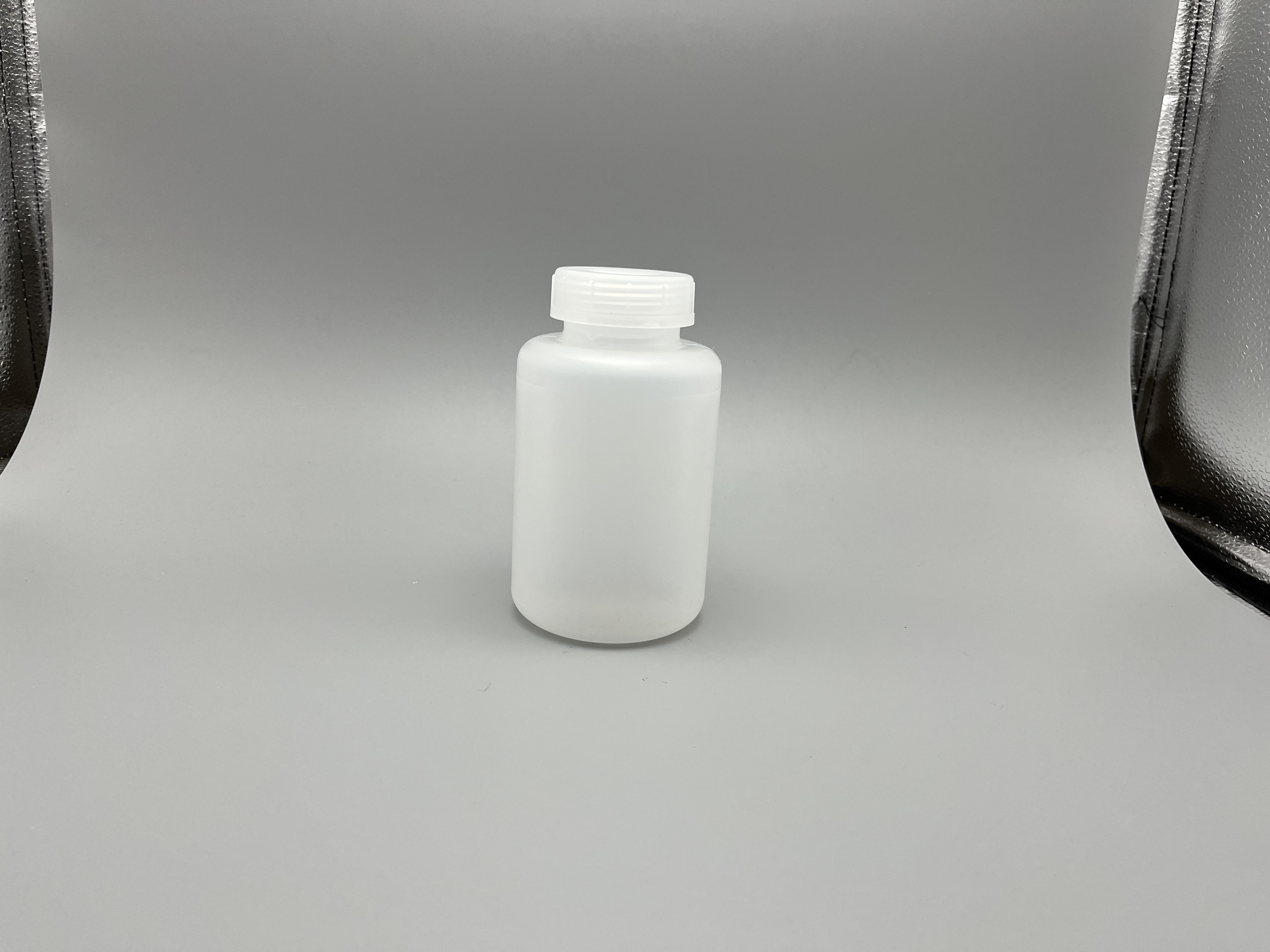 79x137mm in Size 500ml Low-Speed Centrifgal Bottle-乐朴医疗