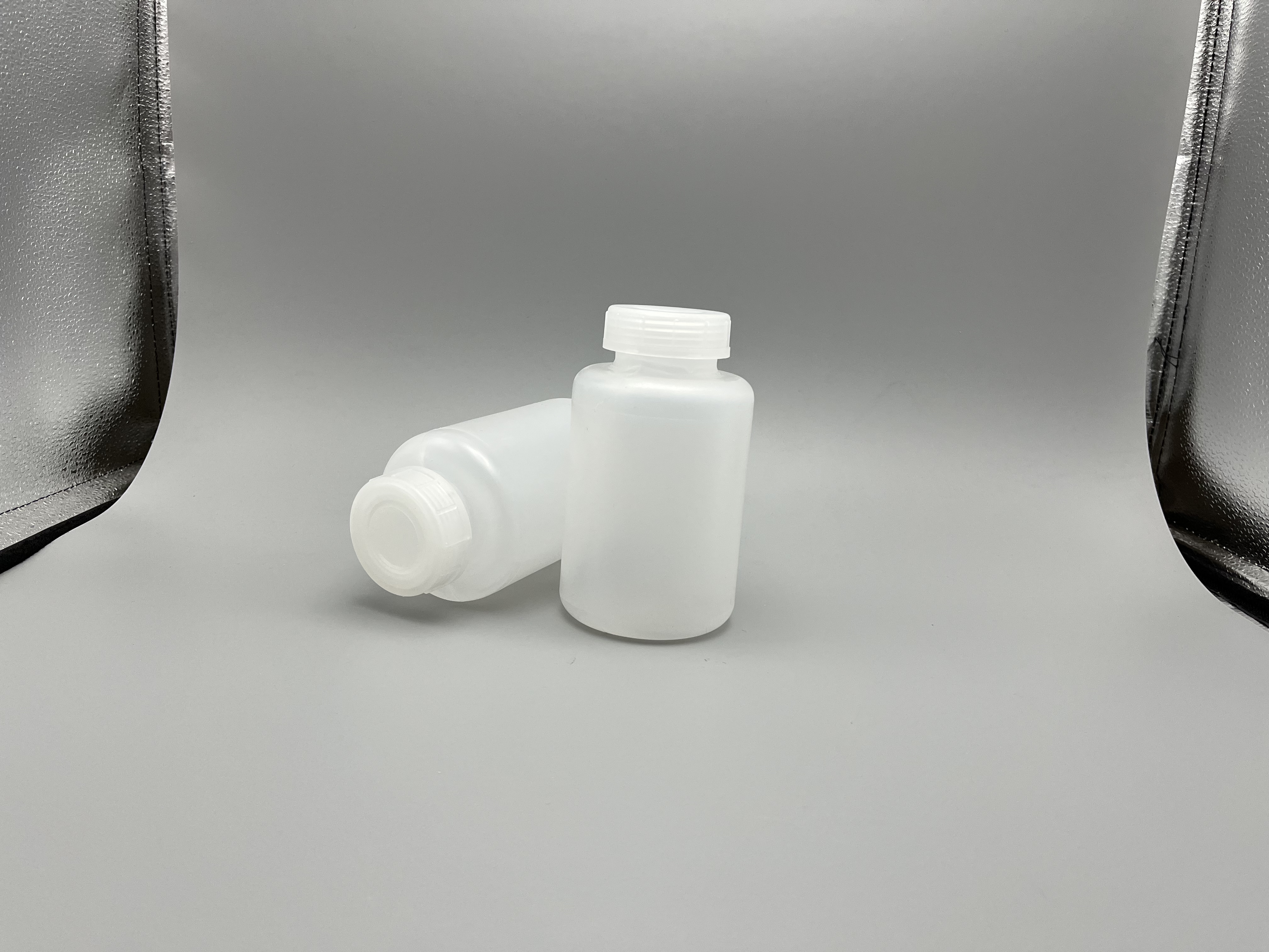 79x137mm in Size 500ml Low-Speed Centrifgal Bottle-乐朴医疗
