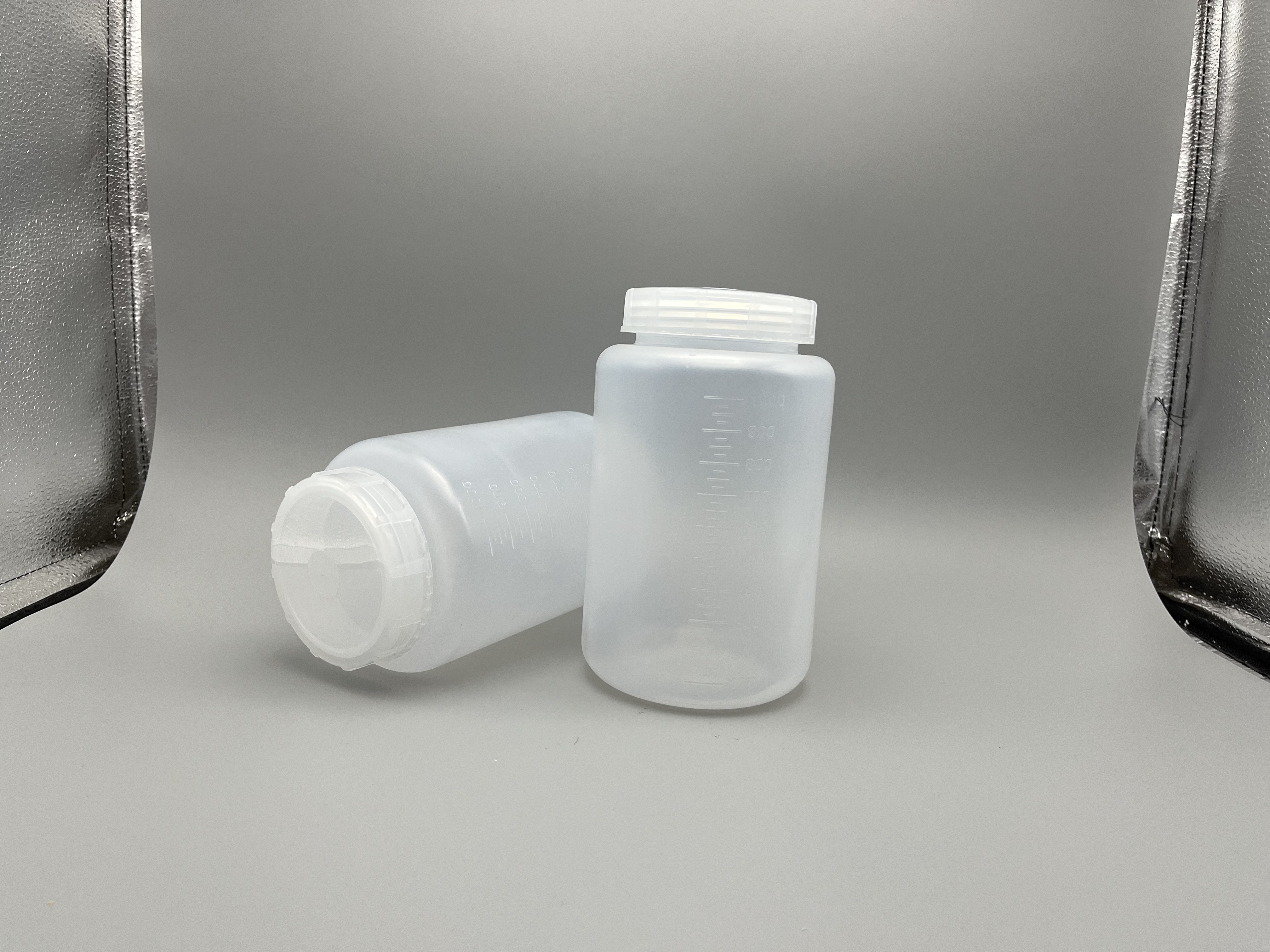 104x172mm in Size 1000ml Low-Speed Centrifgal Bottle-乐朴医疗