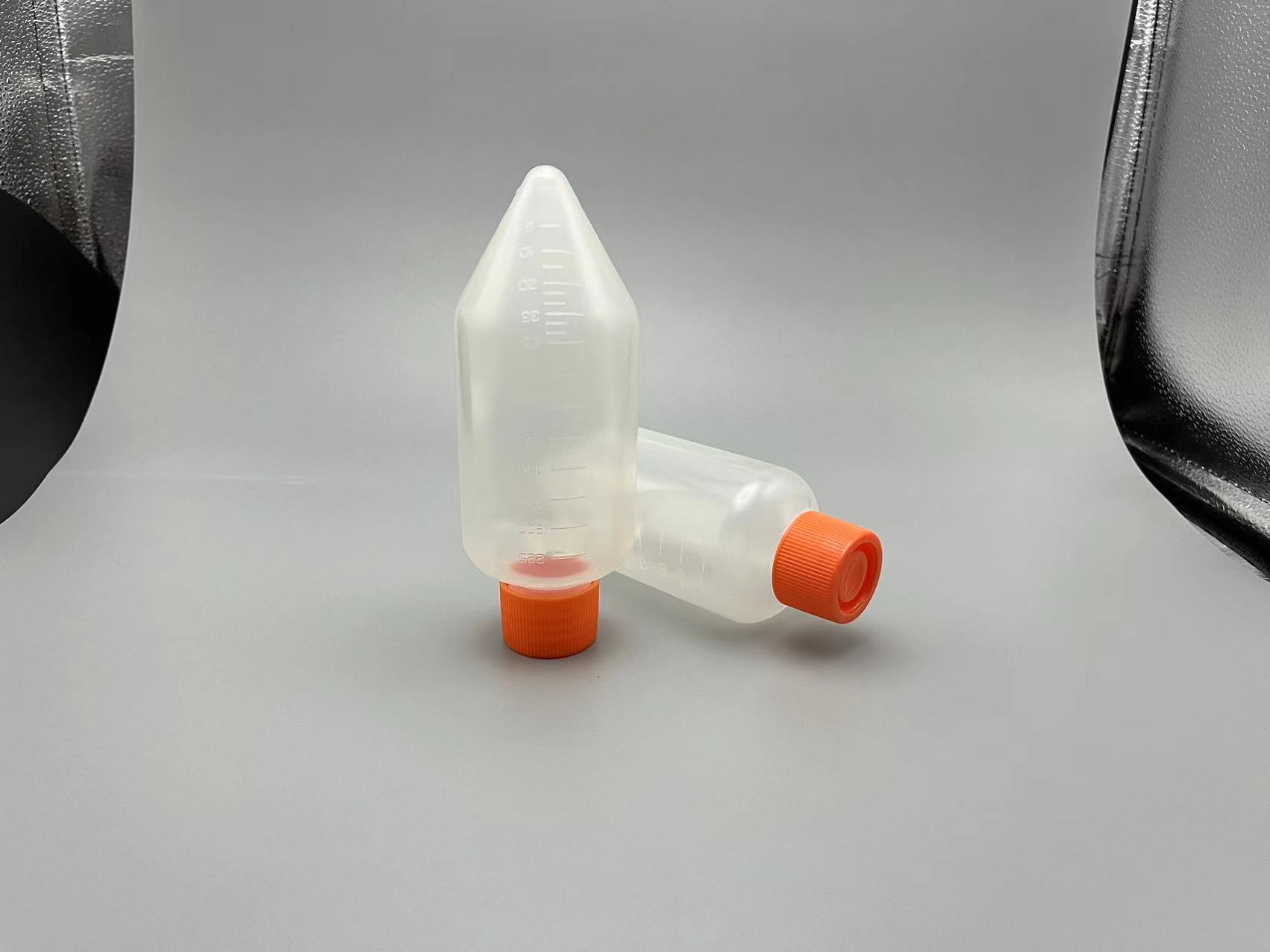 60x164mm in Size 250ml Low-Speed Centrifgal Bottle-乐朴医疗