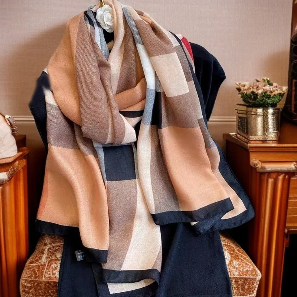 レディースコットン＆リネンスカーフ、カラーブロックショール、薄型スタイル、春と秋に適しています。