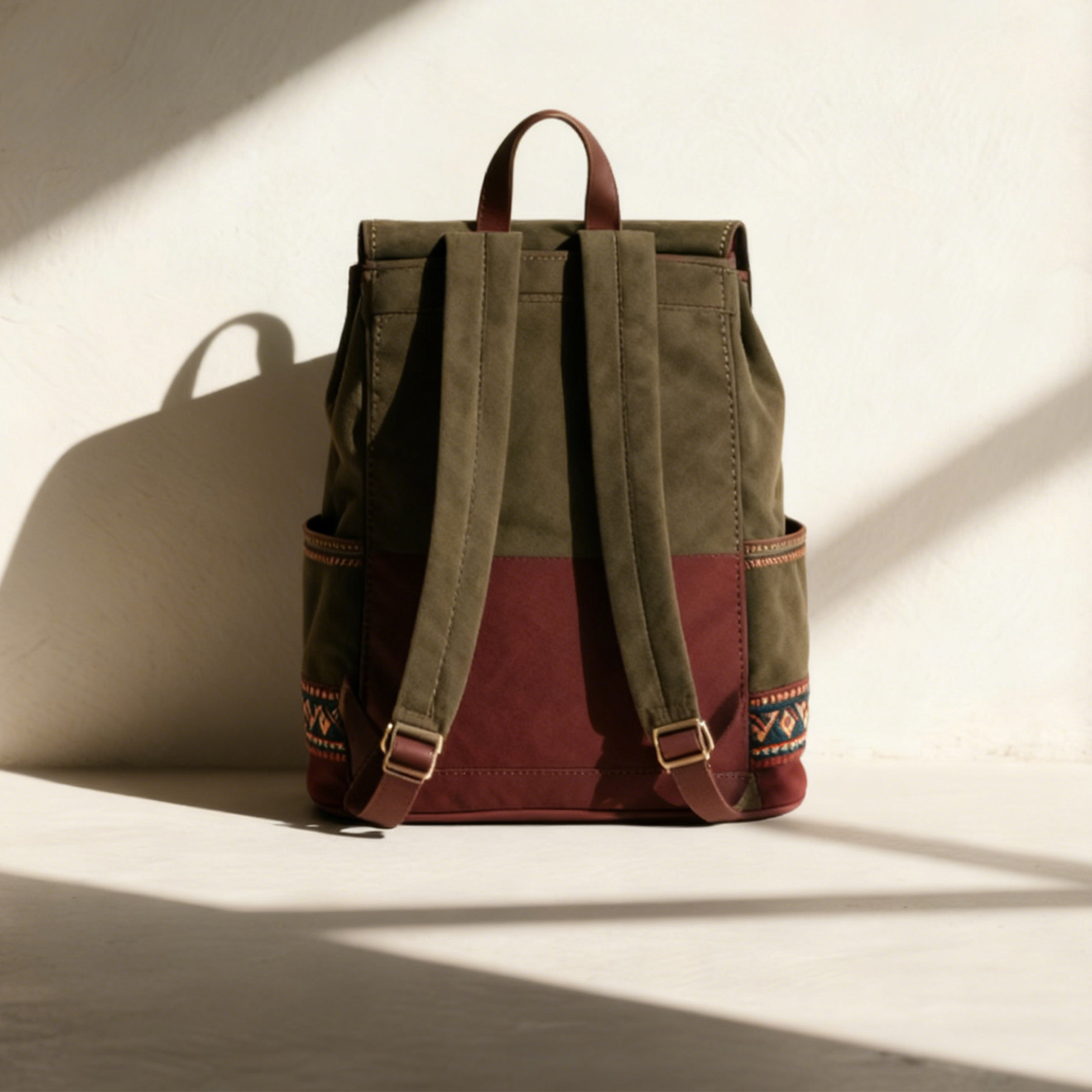 帆布皮革刺繡休閒背包