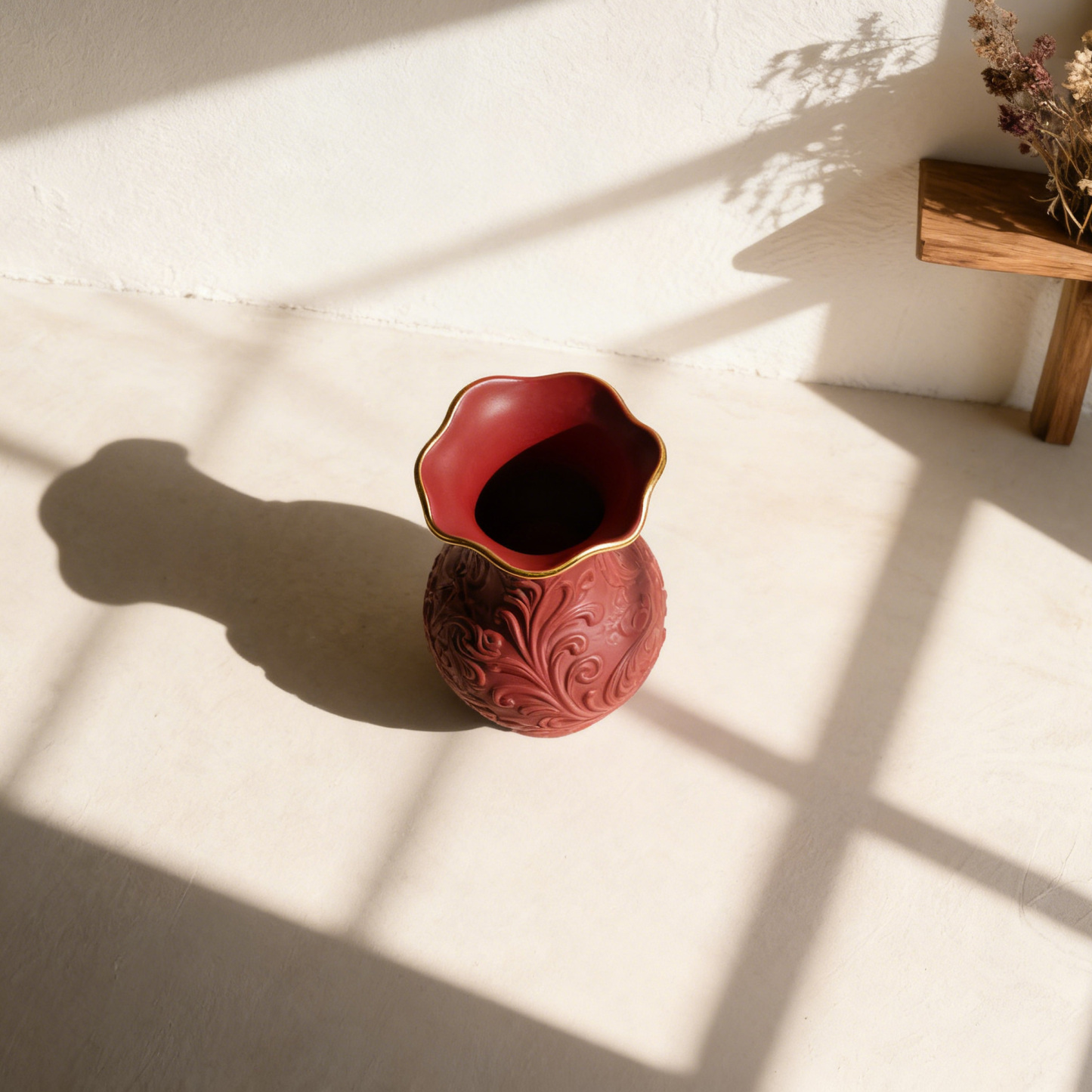 立體雕花陶瓷花瓶（三只裝）