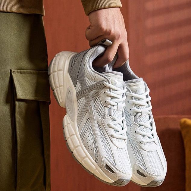 ANTA Alphadawn Lifestyle Running Shoes Men | Sneakers | ANTA UAE