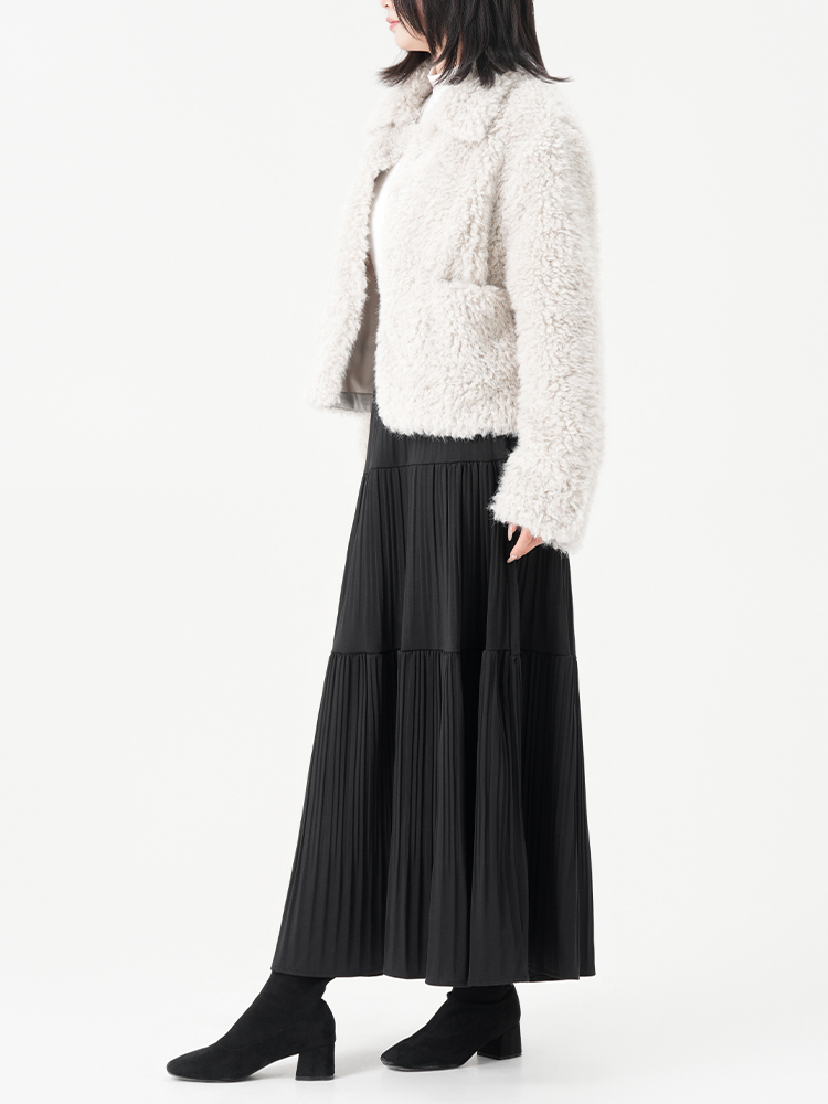 1326830  羊羔毛短款外套女