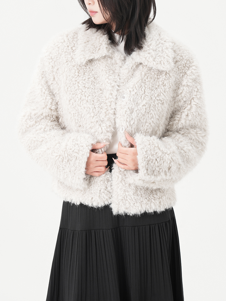 1326830  羊羔毛短款外套女