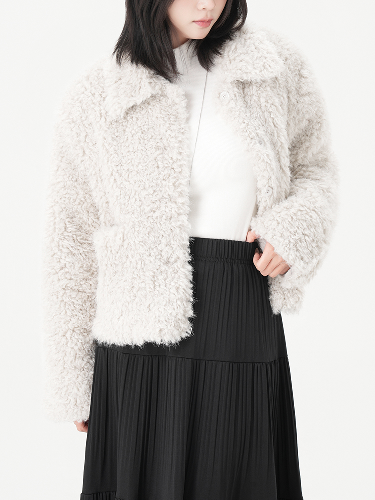 1326830  羊羔毛短款外套女