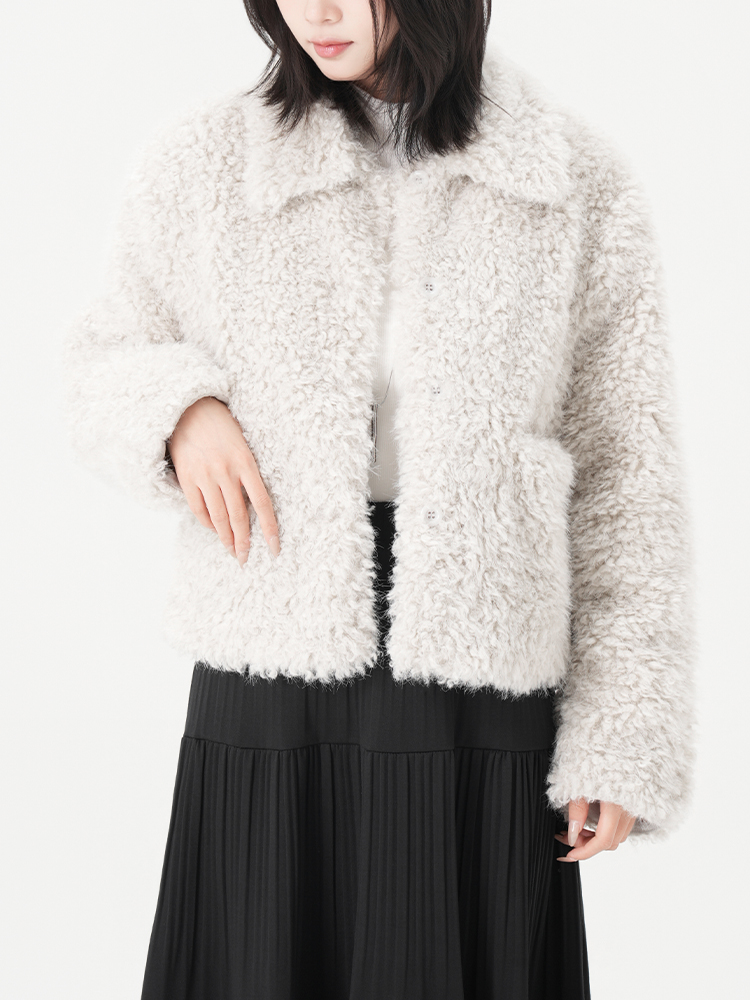 1326830  羊羔毛短款外套女