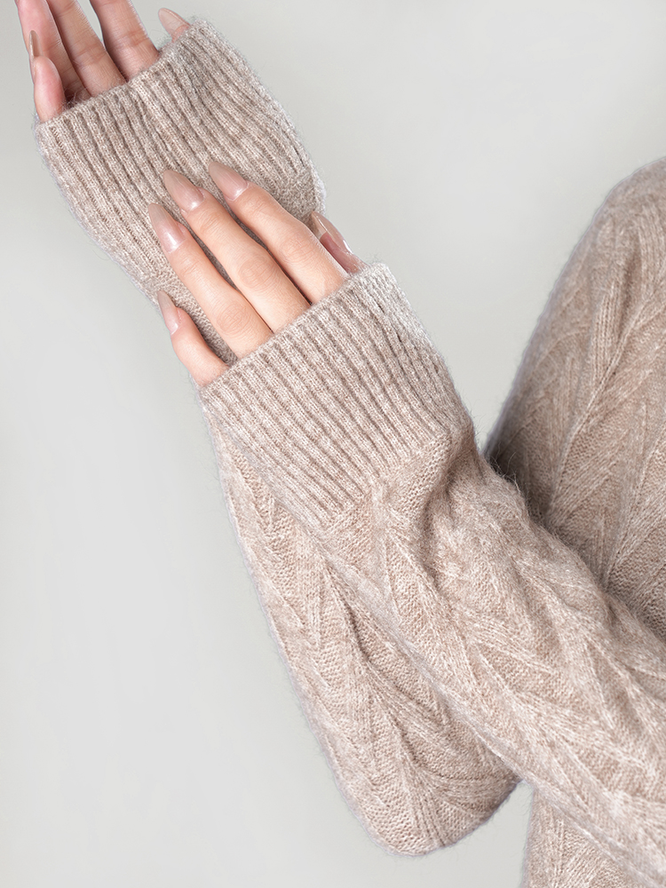 1326834 秋冬新款半高领毛衣