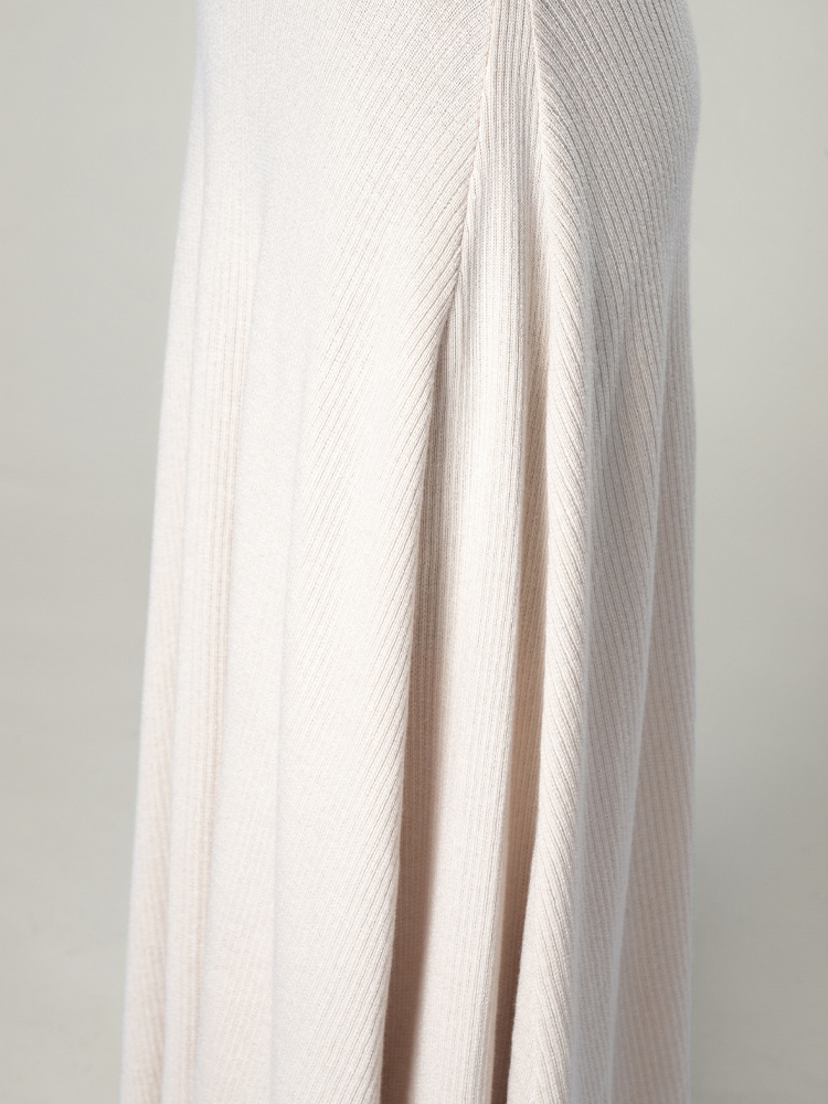 1327092 秋季针织气质套装