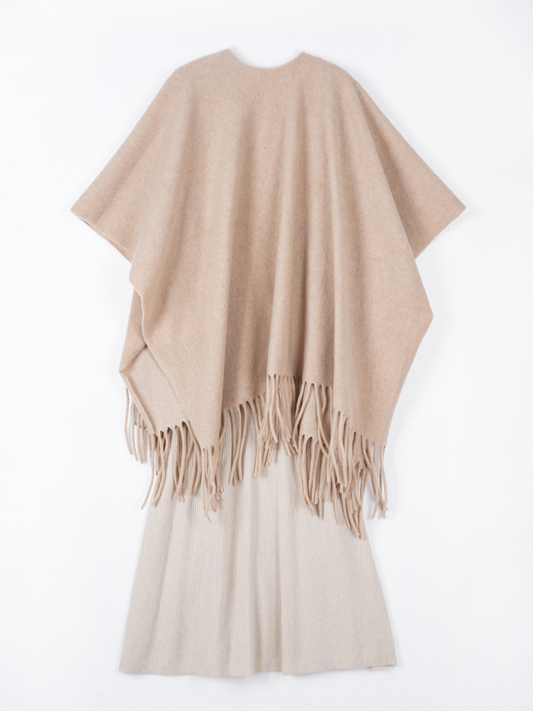 1327092 秋季针织气质套装