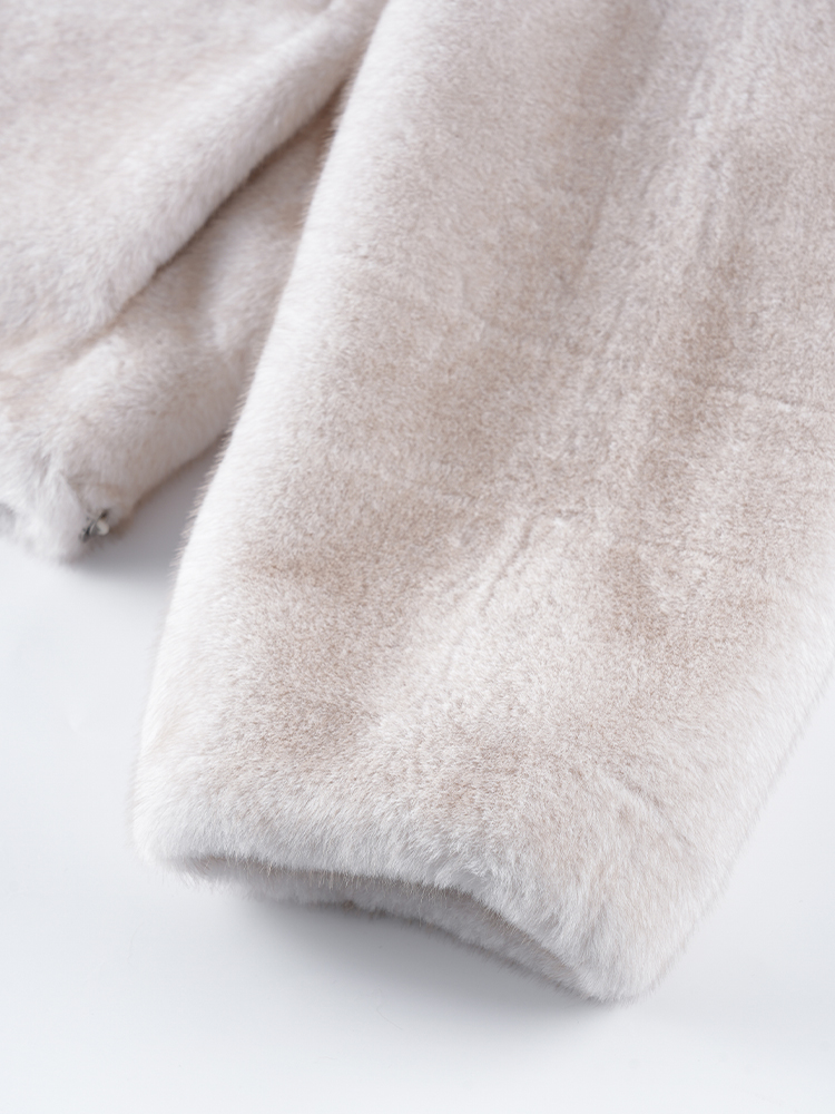 1326828 立领防水貂毛皮草